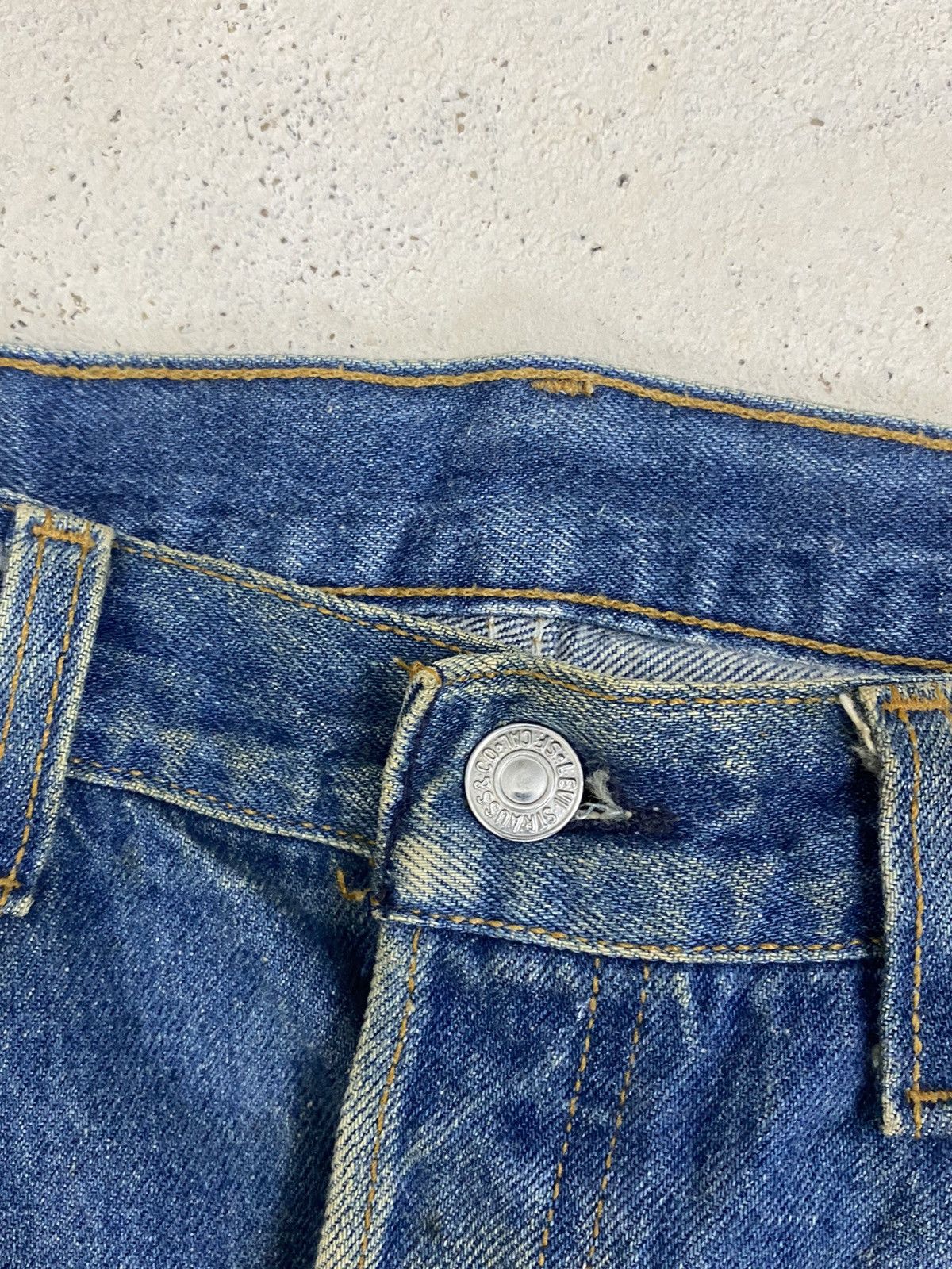 Levi's Vintage 90s Levis 501 XX Button Fly 552 Distressed Blue Jean Size US 34 / EU 50 - 12 Thumbnail