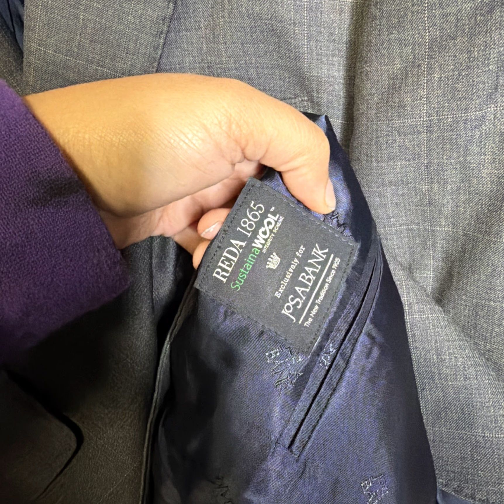 Jos. A. Bank Jos A Bank Reserve Suit Mens 44R Gray 2 Piece Wool Solid Notch Lapel 2-Button Single-Breasted 100% Wool Formal Business Wedding Size 44R - 5 Thumbnail