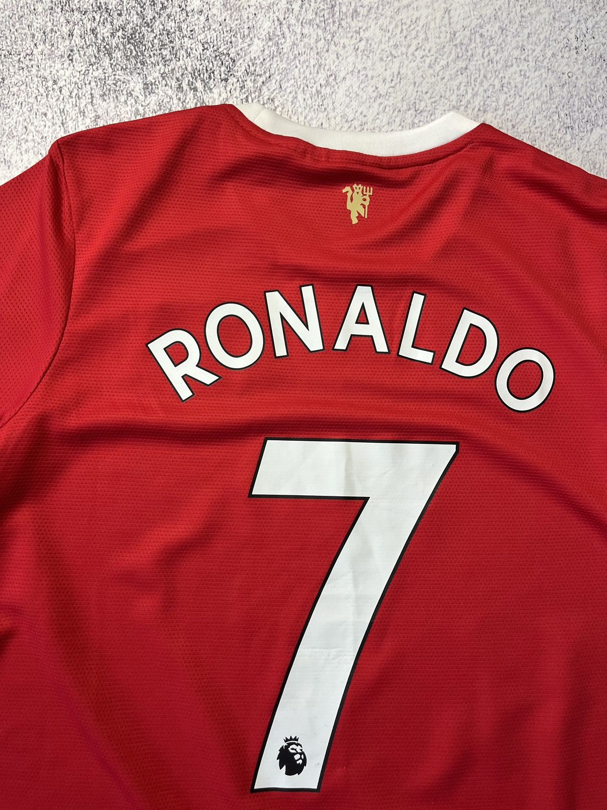 Adidas Vintage Ronaldo #7 Manchester United Home 2021/22 Size US M / EU 48-50 / 2 - 22 Thumbnail