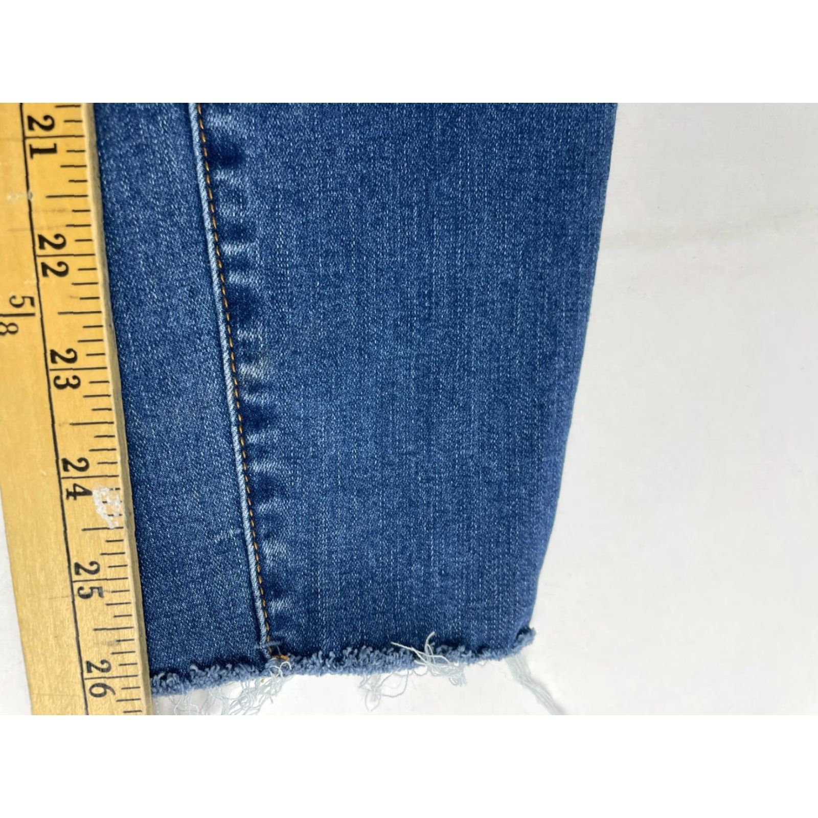 Pacsun PacSun Jeans Women's 27 Blue Denim Ankle Jegging Pockets Frayed Hem Regular Size 27 Womens Style Jeans PacSun Regular Fit 26.5 Inseam Vintage No N/A Size 27" / US 4 / IT 40 - 5 Thumbnail