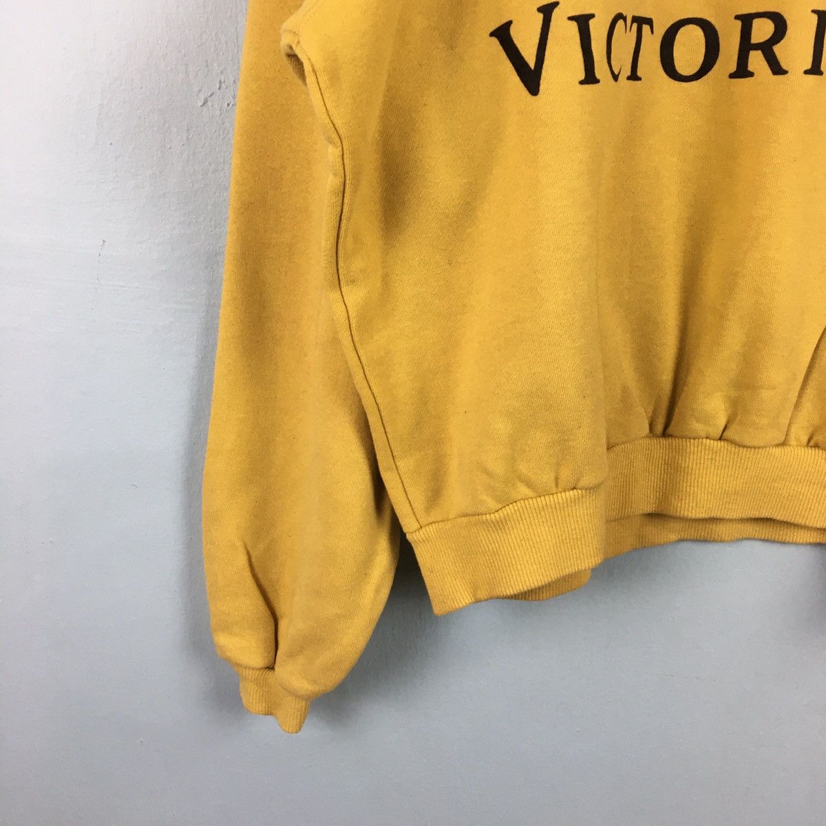Victorinox Vintage Victorinox Mustard Crewneck Size US L / EU 52-54 / 3 - 2 Thumbnail