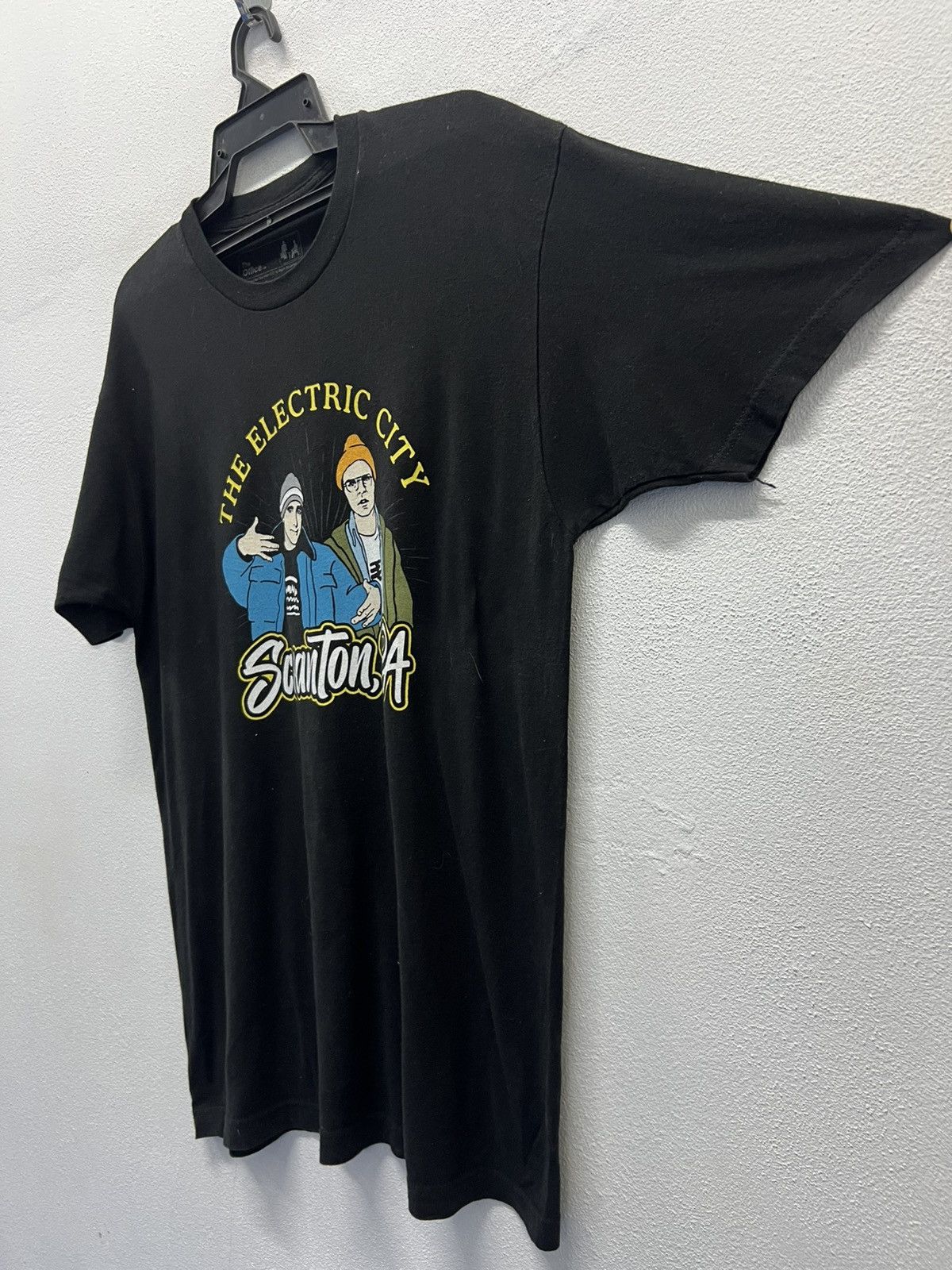 Band Tees × Vintage VINTAGE THE OFFICE SCRANTON,PA THE ELECTRIC CITY SHIRT Size US L / EU 52-54 / 3 - 4 Thumbnail