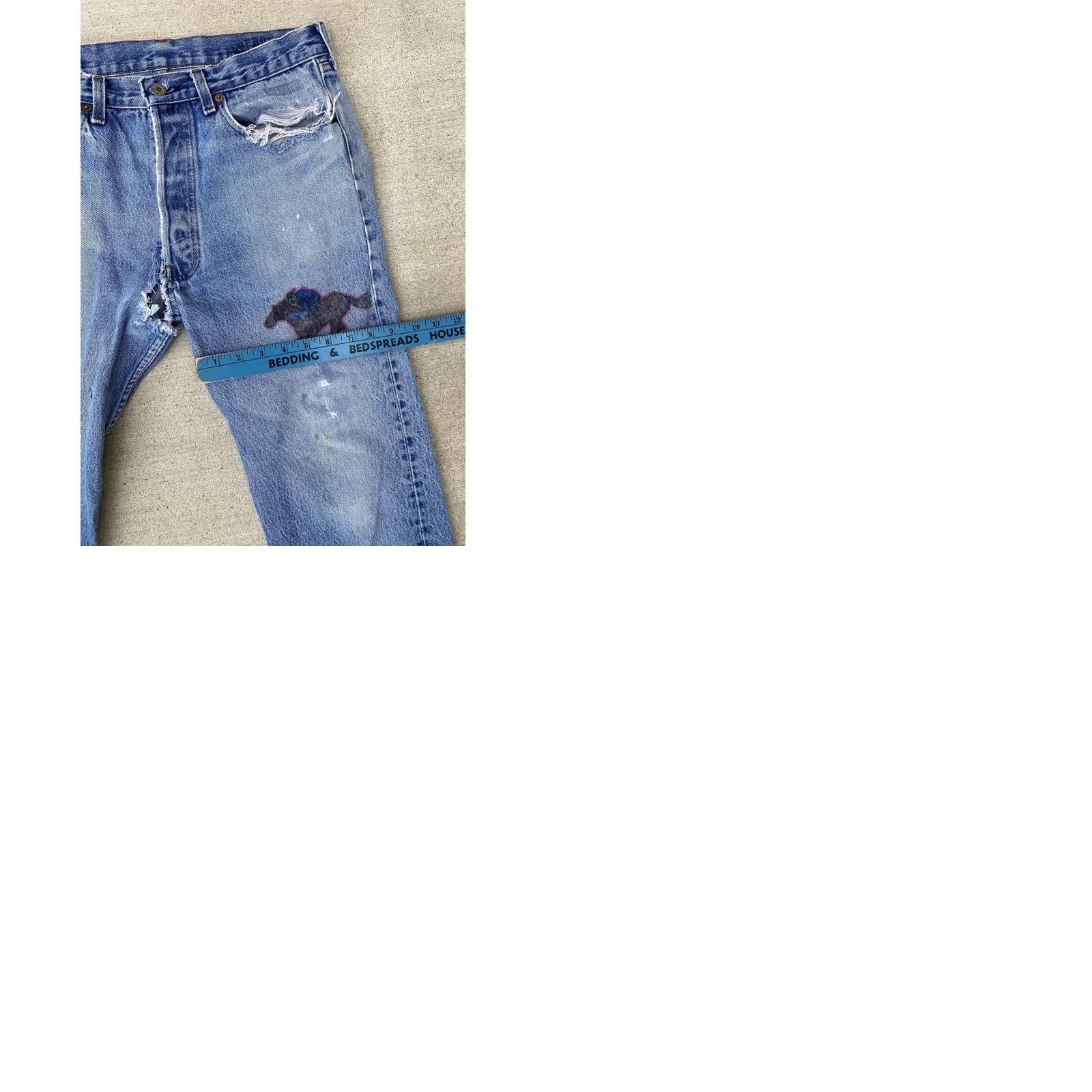 Levi's VINTAGE Levi's 501 Jeans Distressed 5-Pocket Denim Cotton Blue Men 34 Regular Inseam 33 29.5 32 29.5 501 Model 90s See Pics Mens Size US 34 / EU 50 - 12 Thumbnail
