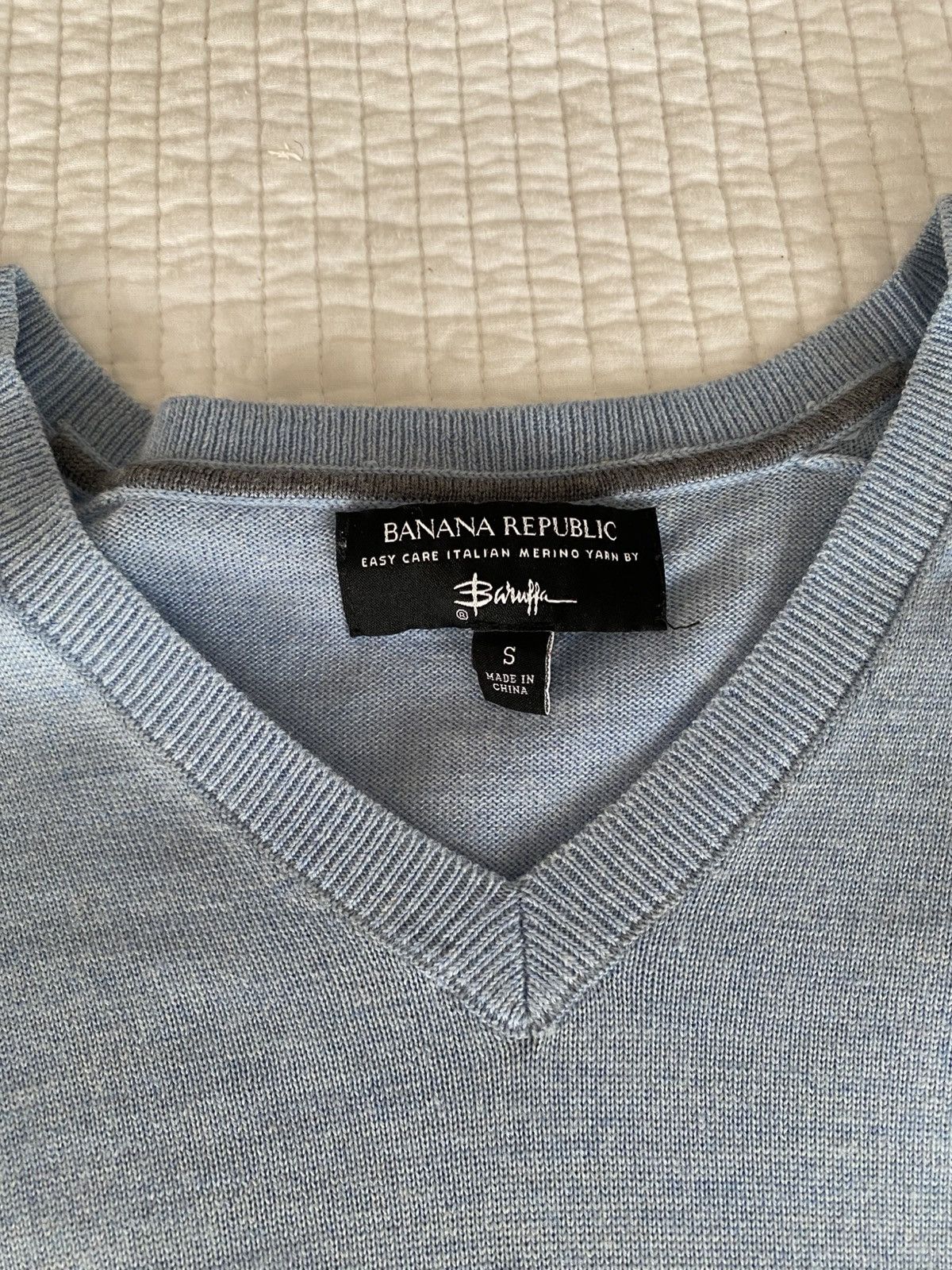 Banana Republic Sky blue Merino Wool V-Neck Sweater Size US S / EU 44-46 / 1 - 2 Thumbnail