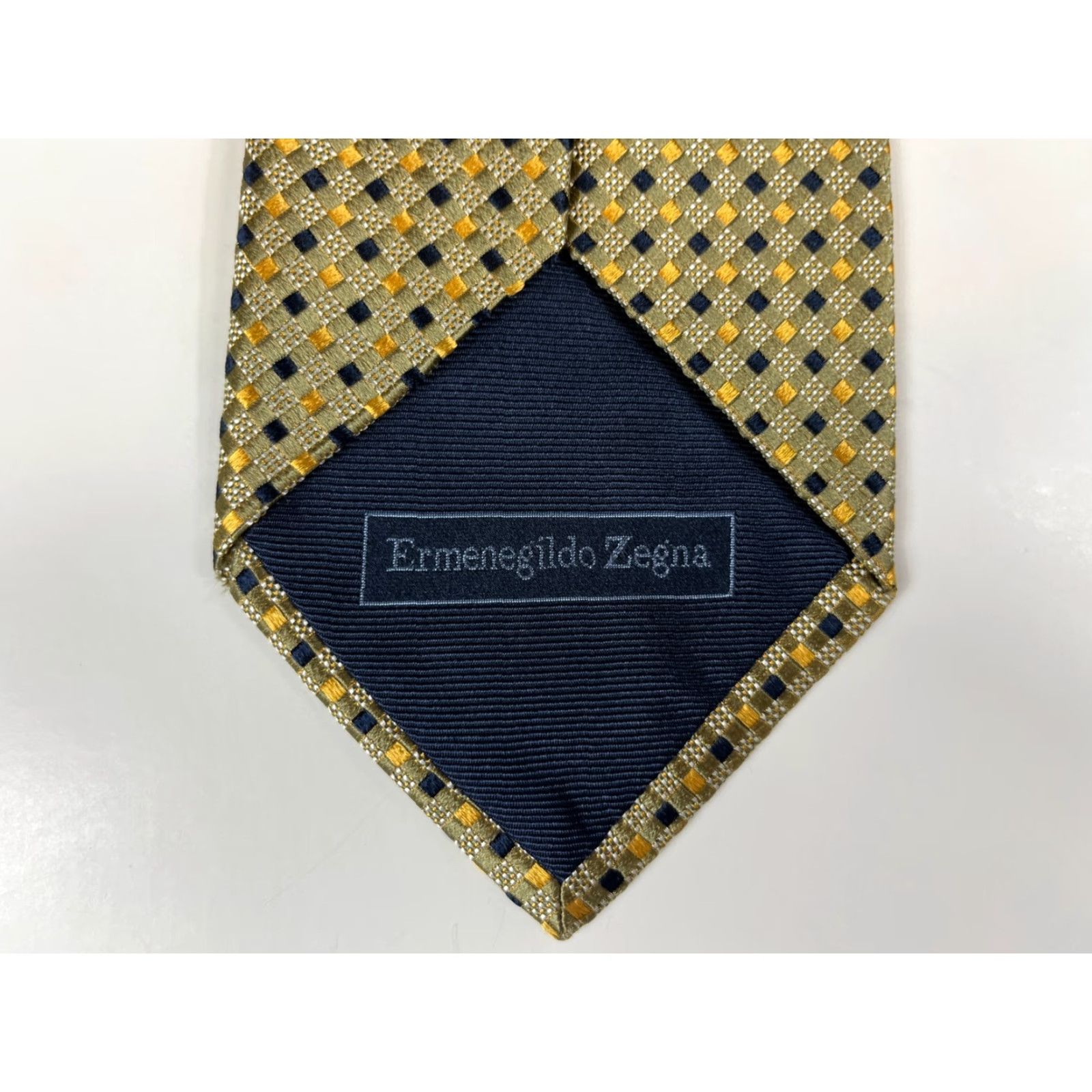 Ermenegildo Zegna VINTAGE Ermenegildo Zegna Silk Tie Geometric Men’s Gold Made in Italy 57"-60" Classic 3.75" Wide 100% Silk—Pre-owned in great condition Mens Size ONE SIZE - 7 Thumbnail