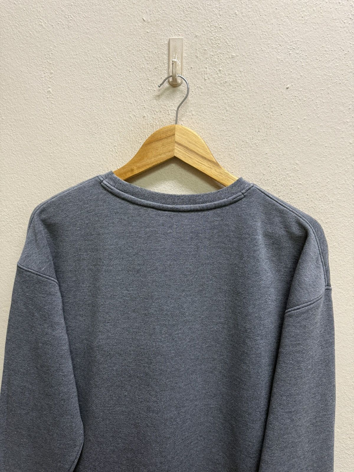 Nike Nike Swoosh Embroidery Center Logo Sweatshirt Size US M / EU 48-50 / 2 - 23 Thumbnail