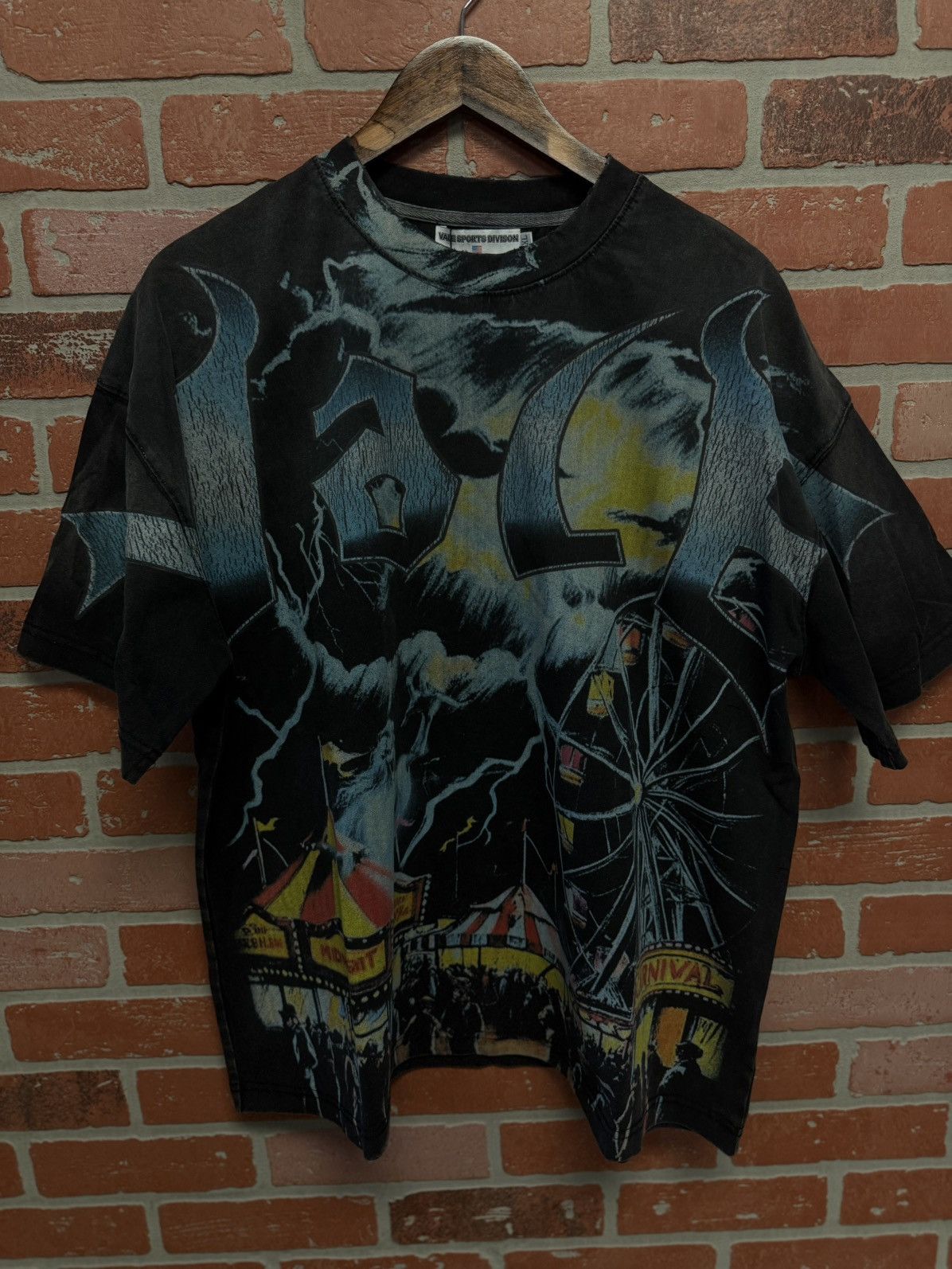 Vale Vale Valley Carnival Tee Shirt Size XXL Brand New Size US XXL / EU 58 / 5 - 1 Thumbnail