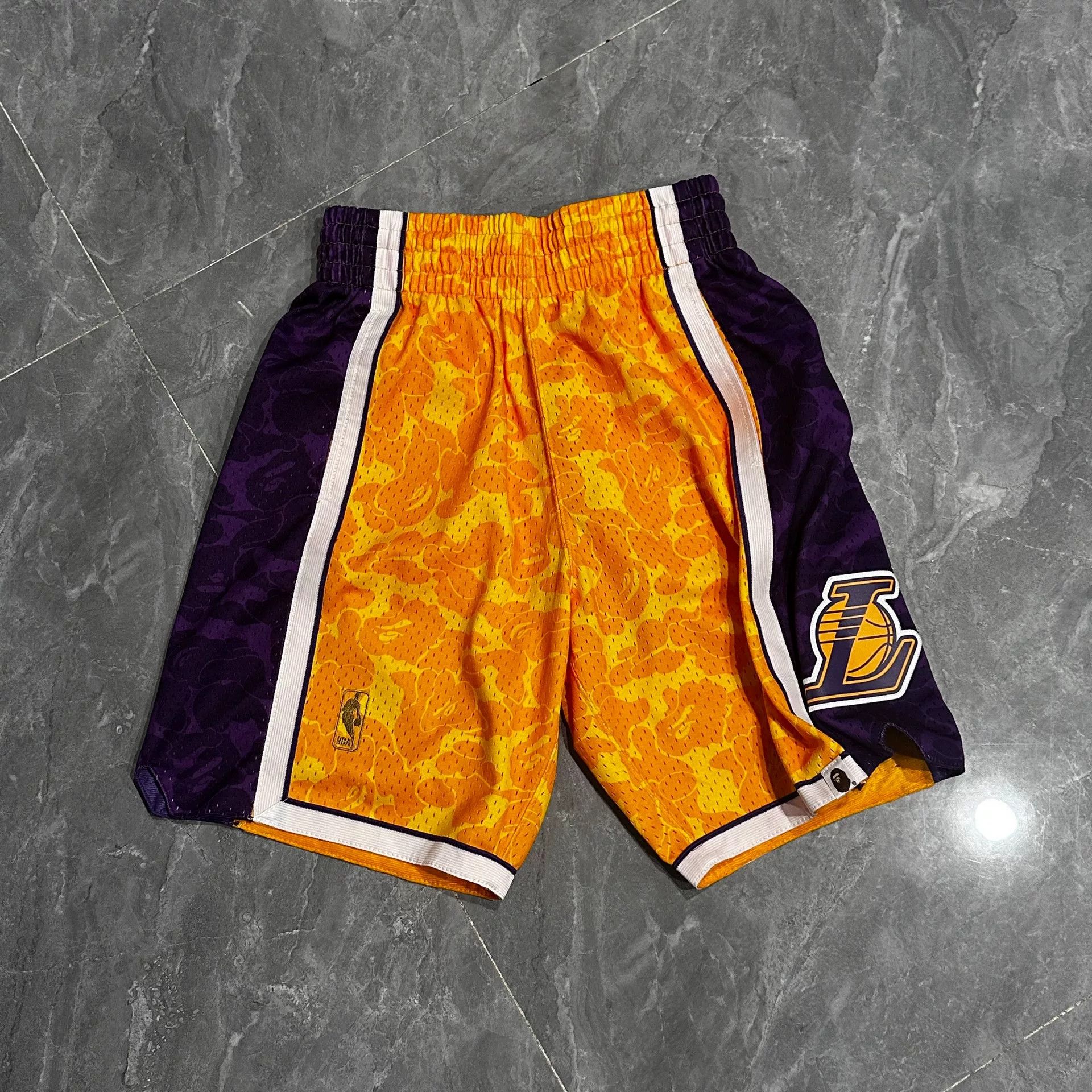Bape Bape Mitchell Ness Lakers Graffiti Shorts Size US 26 / EU 42 - 1 Thumbnail