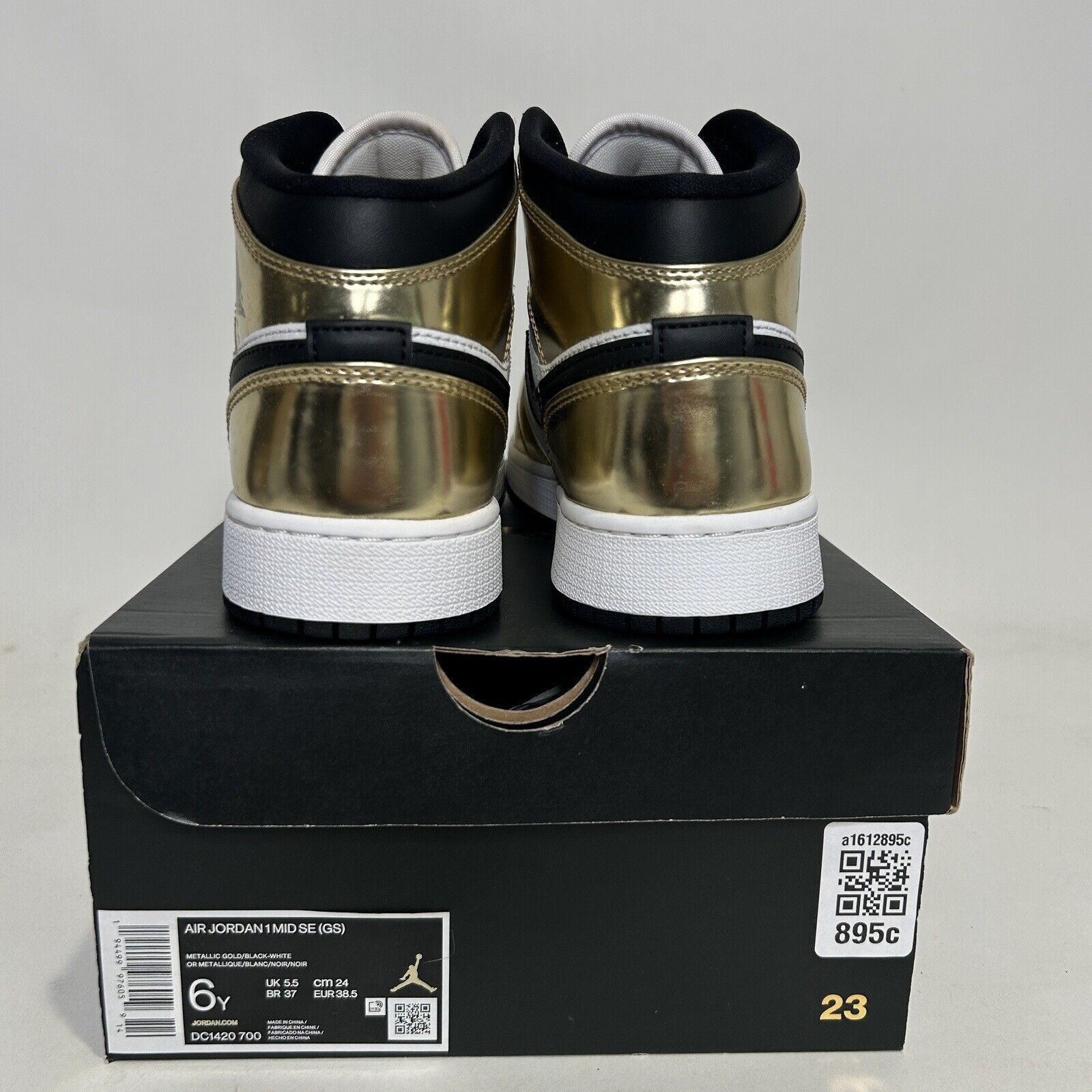 Nike Nike Air Jordan 1 Retro Mid SE “Metallic Gold” 2024 Size US 7.5 / IT 37.5 - 4 Thumbnail