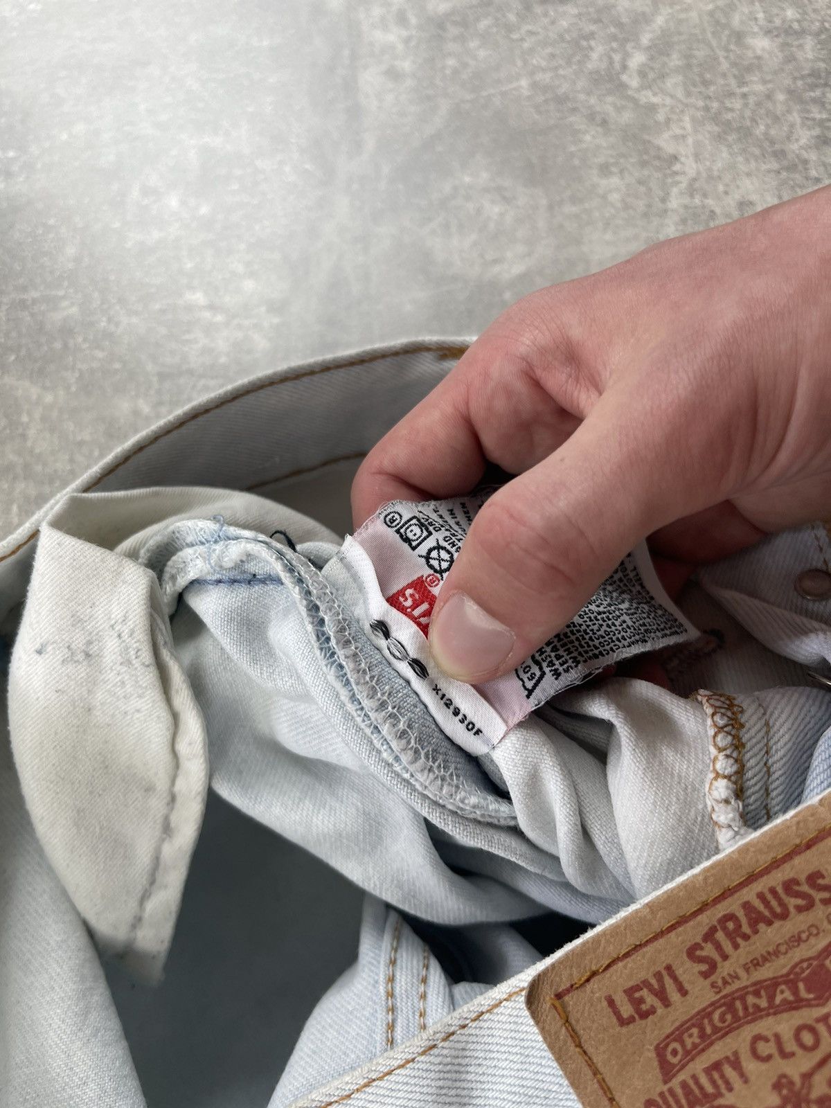 Levi's × Vintage Vintage Levi's 501xx Jeans USA Made Light Wash 90s Button Size US 32 / EU 48 - 14 Thumbnail