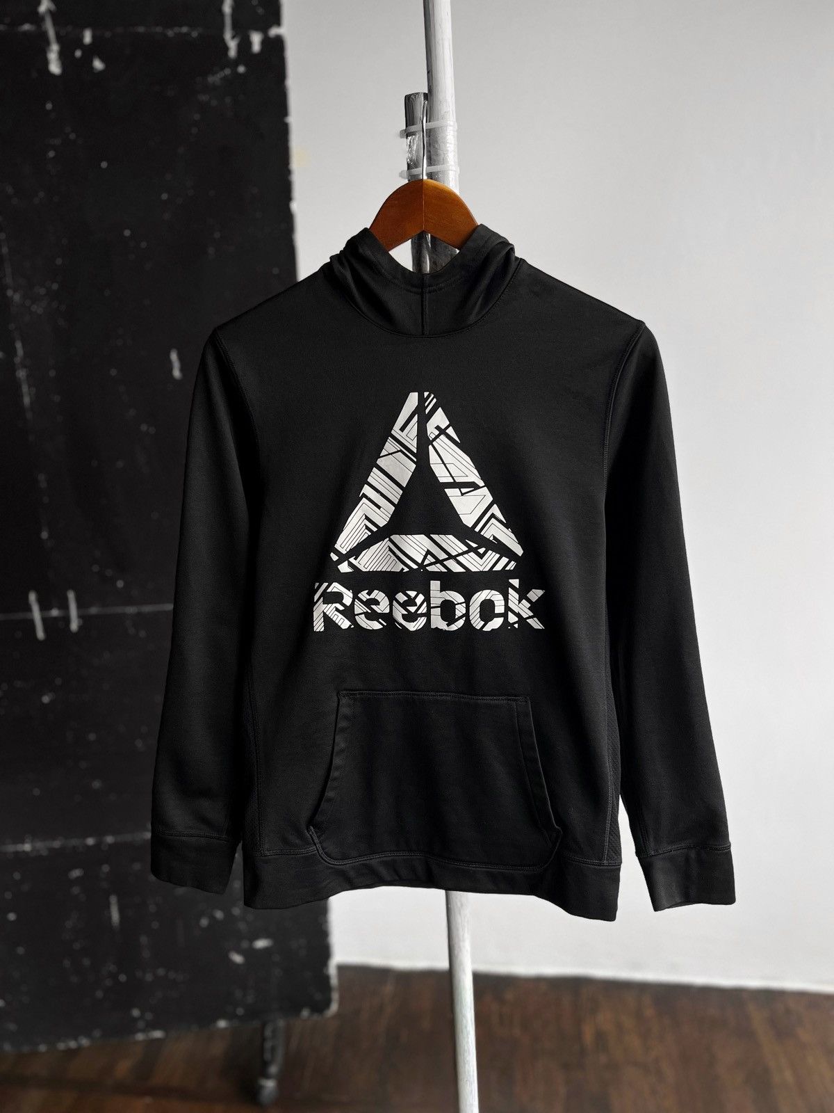 Reebok Reebok Speed Wick Womens Black Long Sleeve Hoodie Size S / US 4 / IT 40 - 1 Thumbnail
