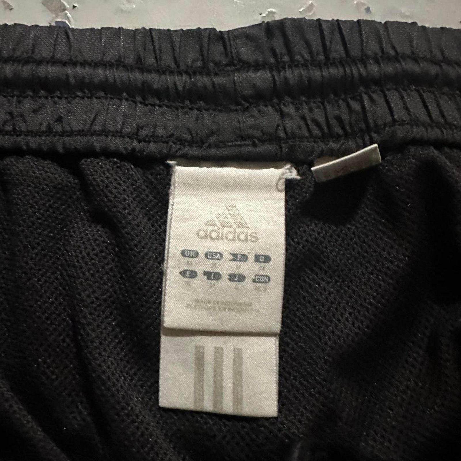 Adidas Vintage 2006 Black Adidas Nylon Track Pants Size US 30 / EU 46 - 2 Thumbnail
