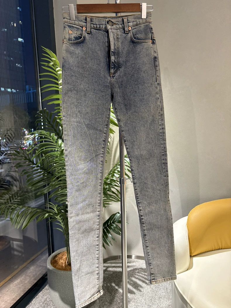 Gucci Gucci Size 23 Gray jeans size 23 2502-Nextarrow Size US 26 / EU 42 - 1 Thumbnail