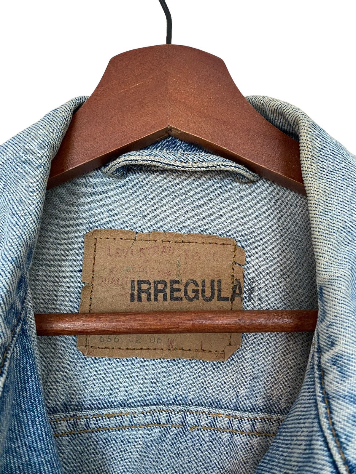 Levi's × Vintage Vintage Brand Levi’s Denim Jacket 1990s Size US L / EU 52-54 / 3 - 8 Thumbnail