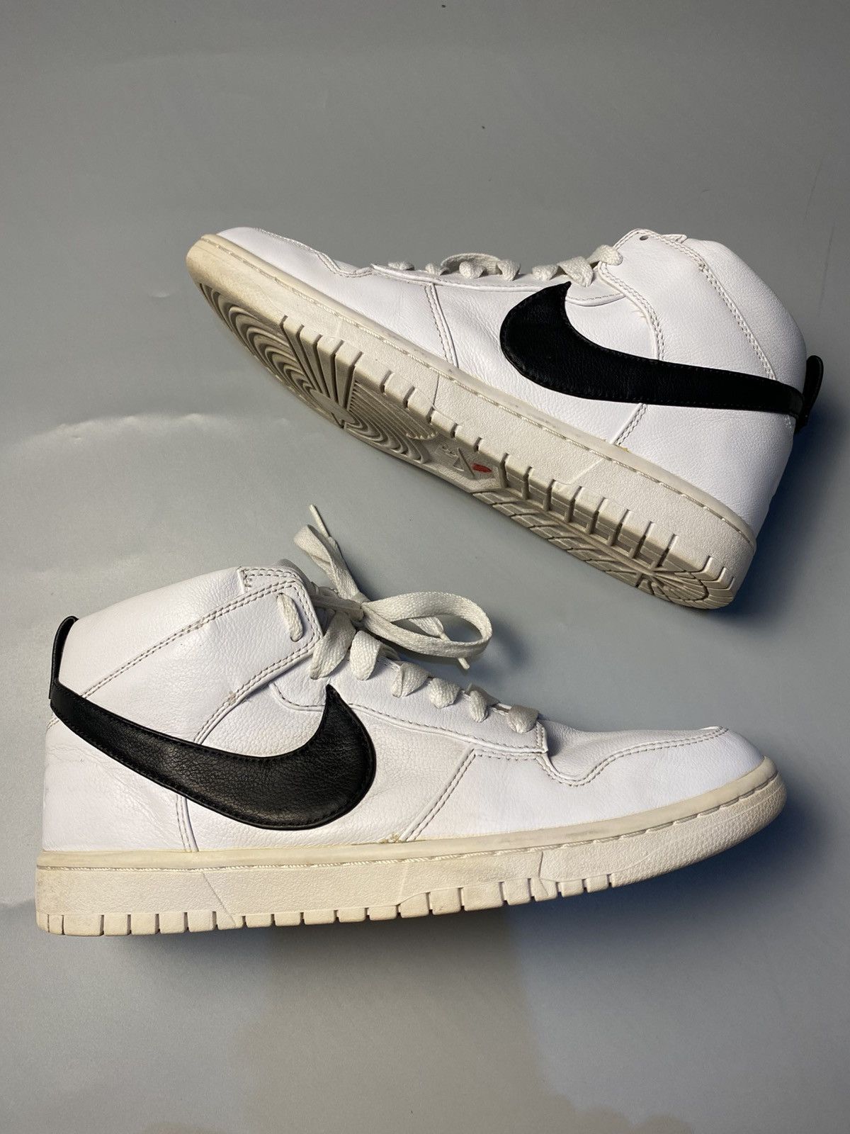 Nike × Riccardo Tisci Nike x Ricardo Tisci R.T Dunk Lux Chukka sneaker Size US 10.5 / EU 43-44 - 2 Thumbnail