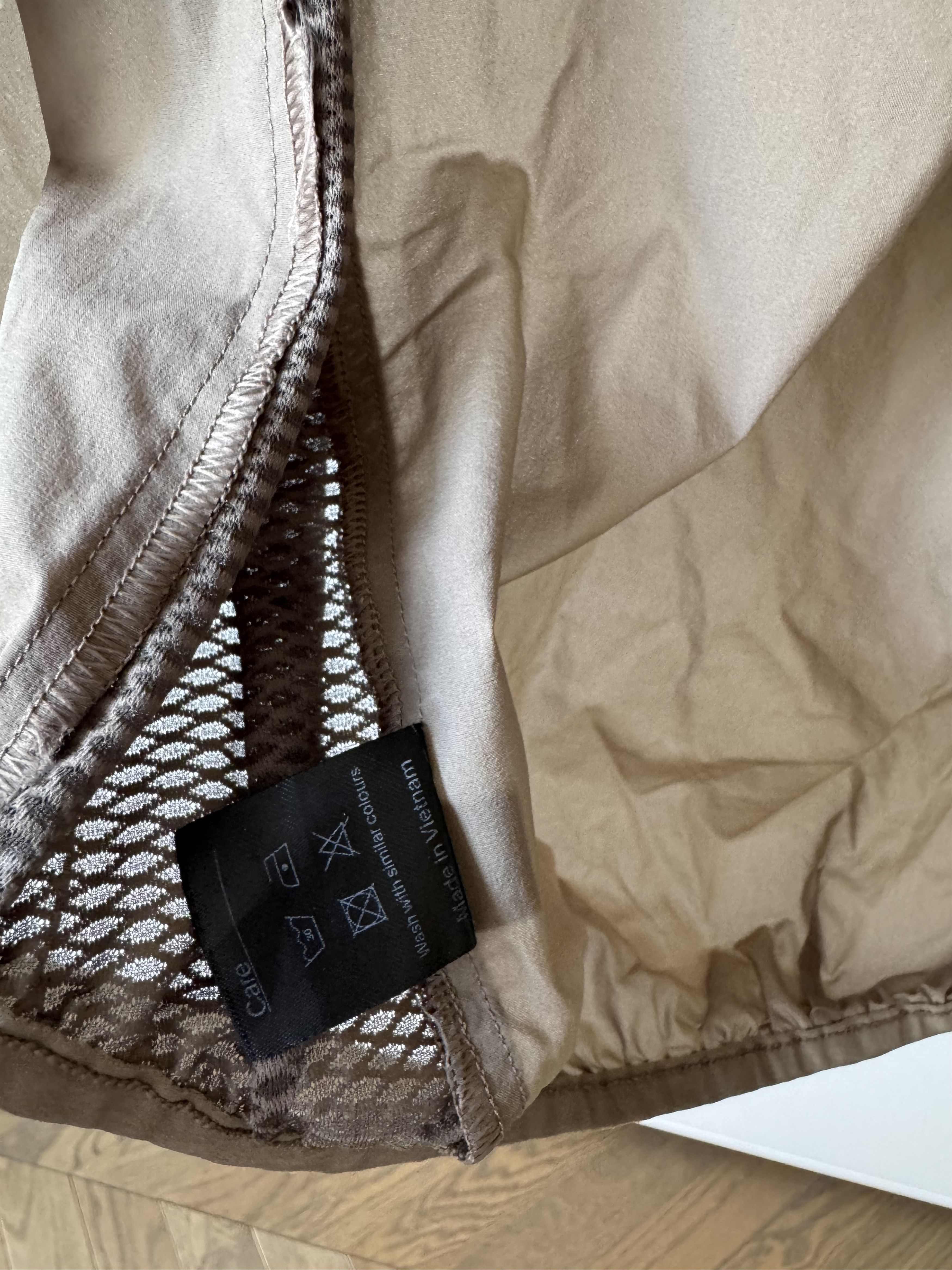Pas Normal Studios [S] Mechanism Stow Away Gilet in Beige Size US S / EU 44-46 / 1 - 8 Thumbnail