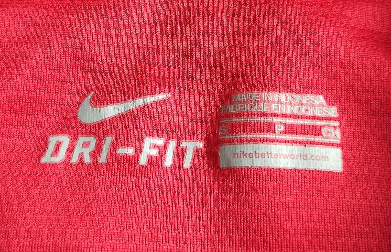 Nike MANCHESTER UNITED 2013 2014 FOOTBALL SOCCER JERSEY NIKE Size US S / EU 44-46 / 1 - 2 Thumbnail