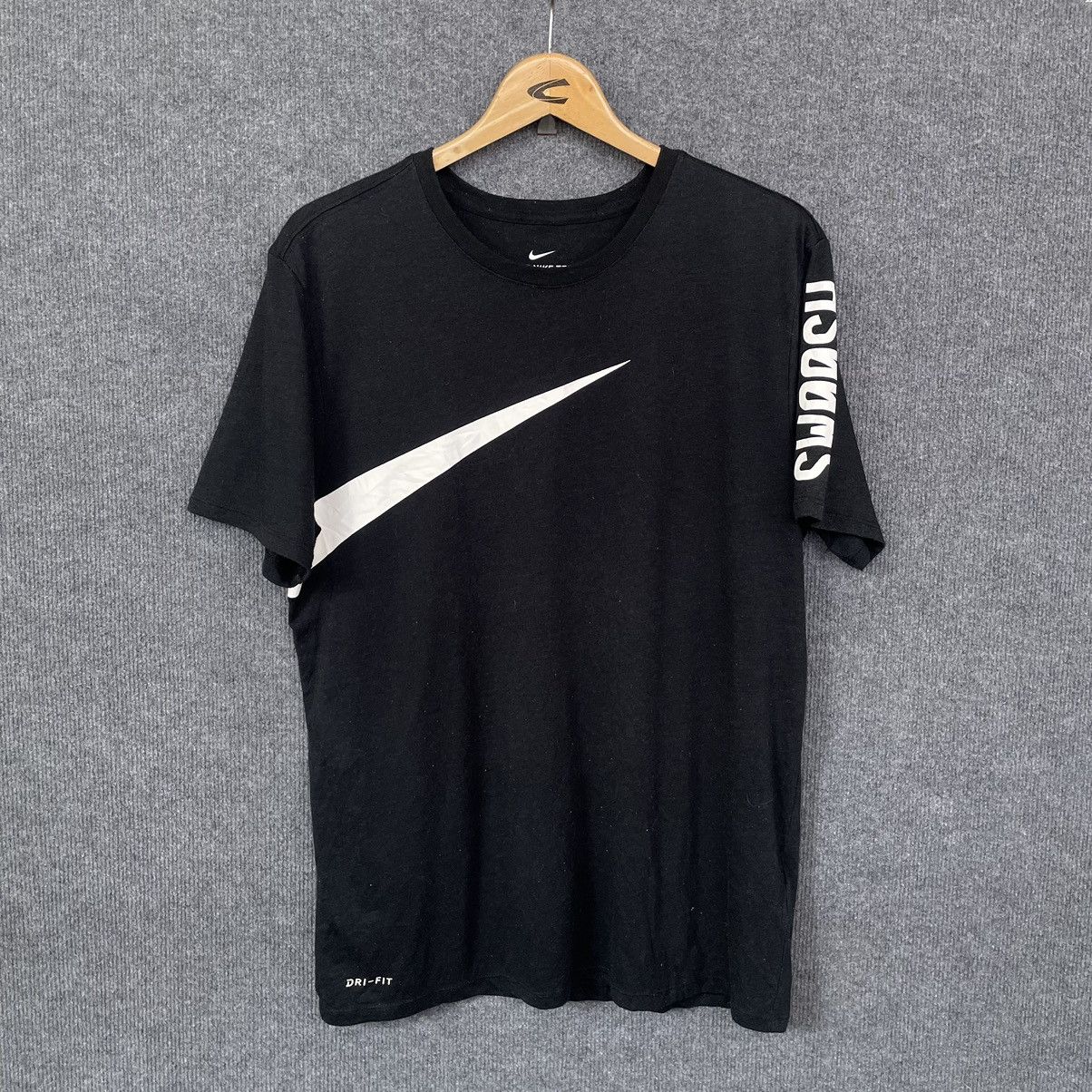 Nike Y2K Nike Big Swoosh Mirror Graphic Triblend T Shirt Size US L / EU 52-54 / 3 - 5 Thumbnail