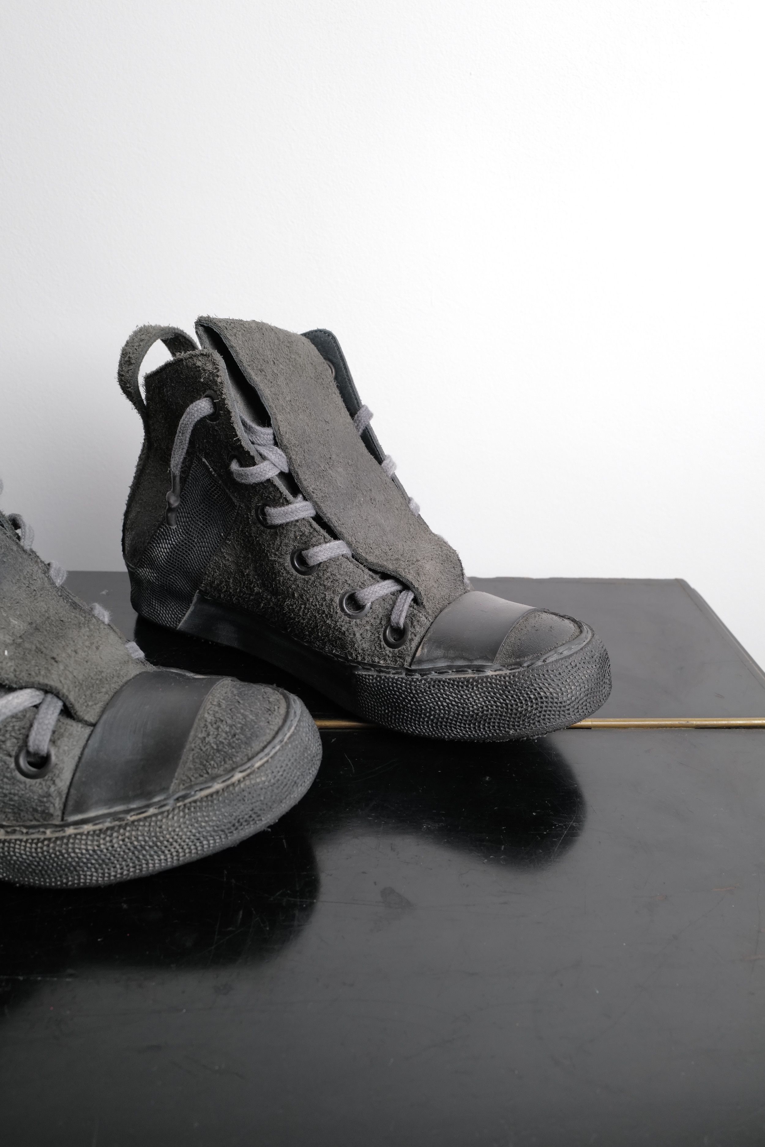 Other NUBUK LEATHER RUBERISED SHOES Size US 7 / EU 40 - 19 Thumbnail