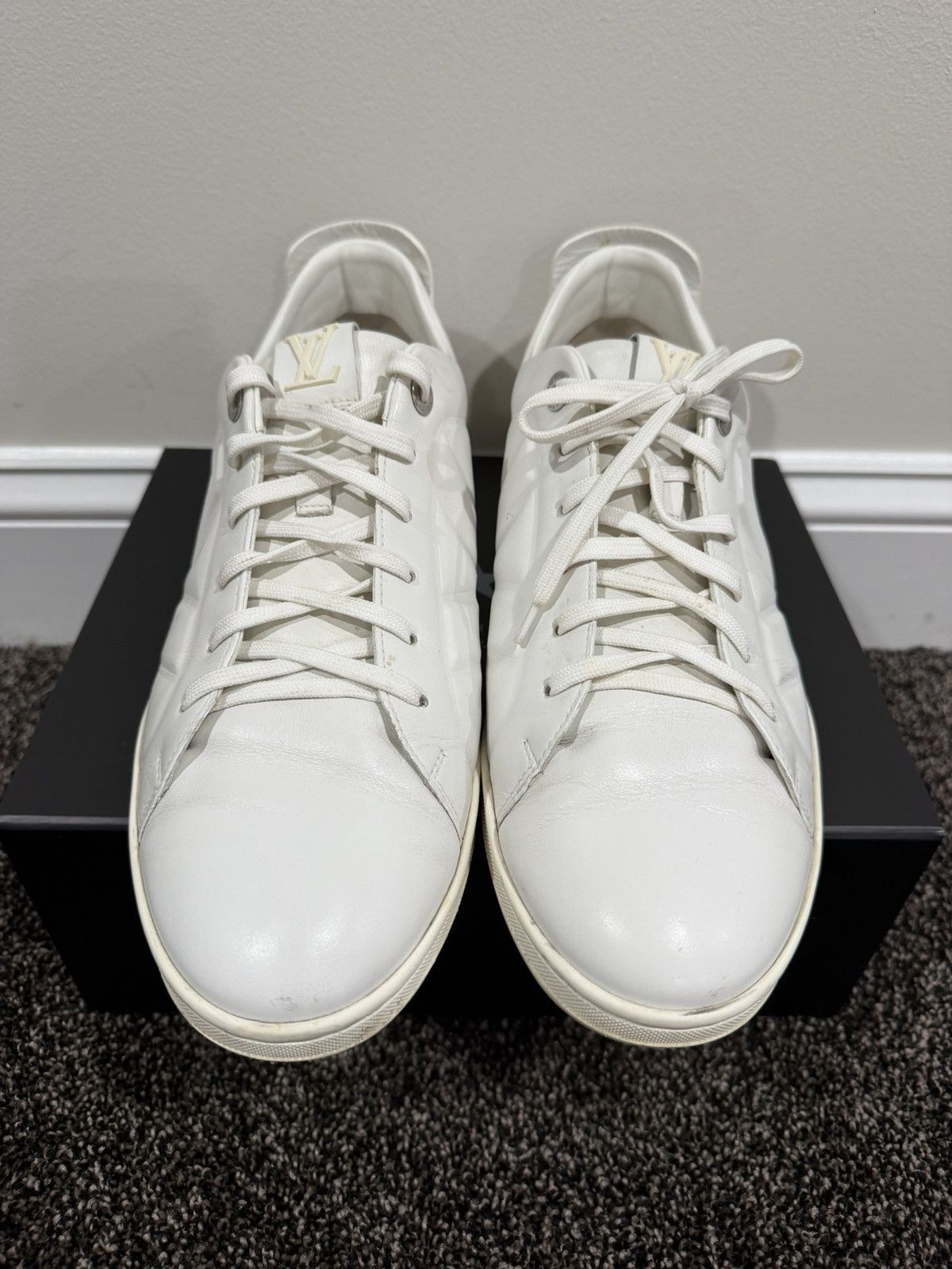 Louis Vuitton Louis Vuitton Fuselage LV Leather / Suede White Sneakers Size US 10 / EU 43 - 3 Thumbnail