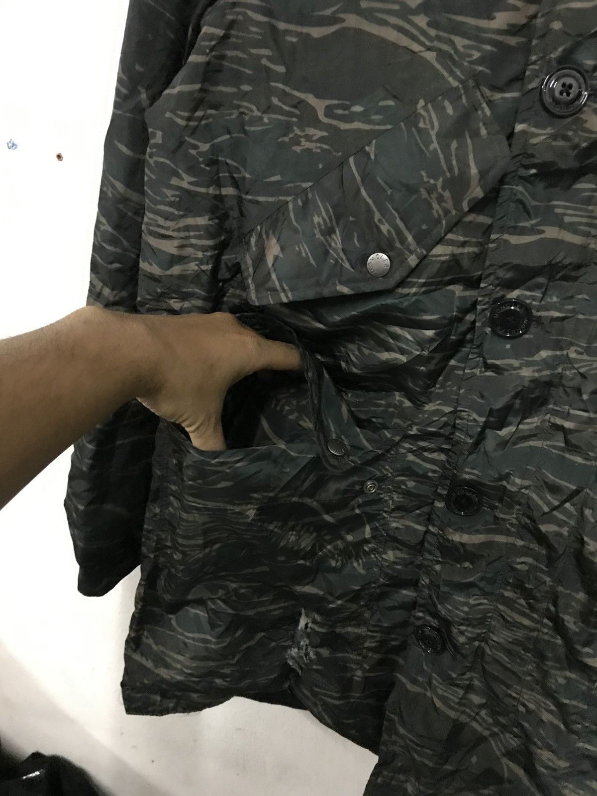 Moncler MONCLER CAMO REVERSIBLE JACKET Size US L / EU 52-54 / 3 - 16 Thumbnail
