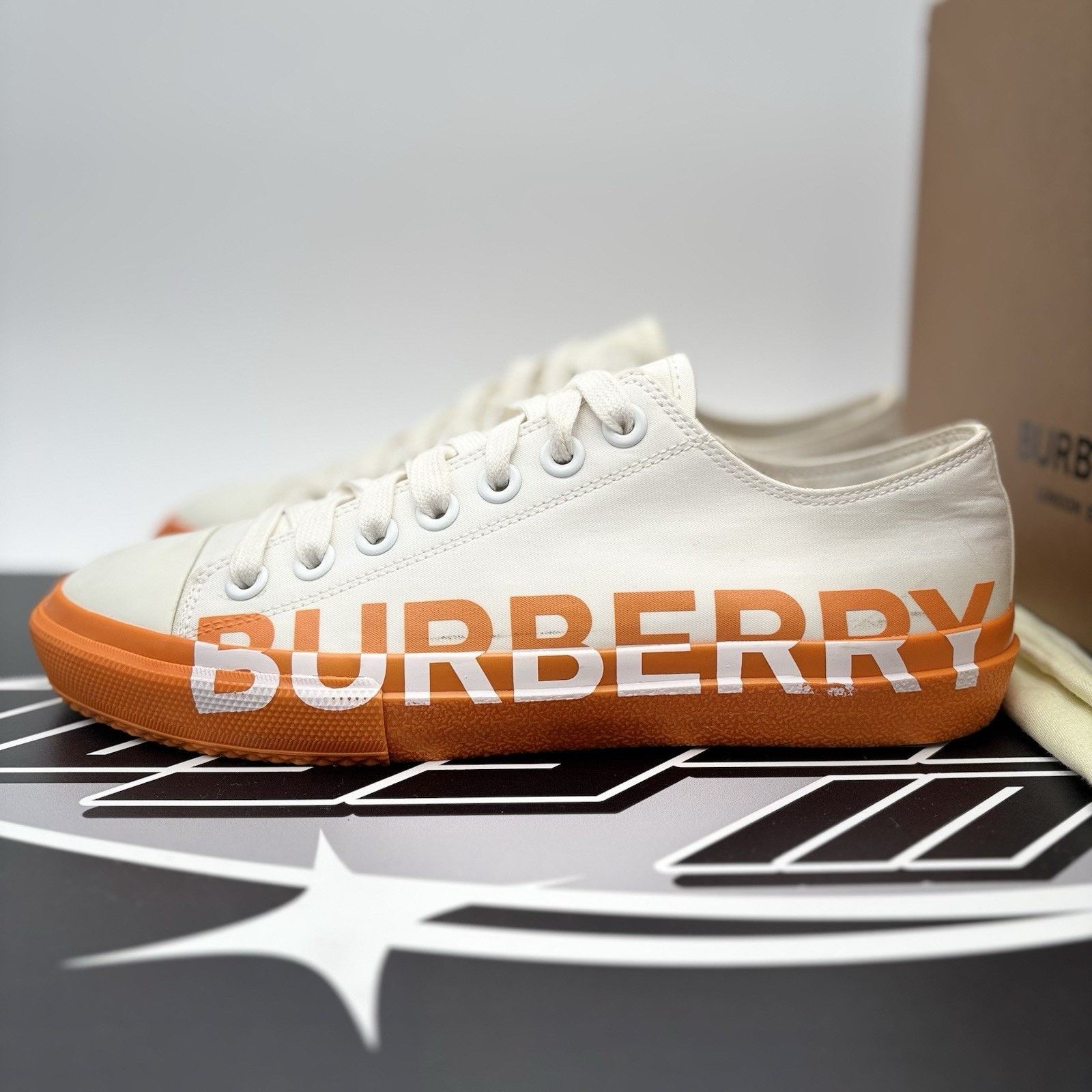 Burberry Burberry Low Sneaker ' Orange, White ' | SUPER CLEAN! Size US 8 / EU 41 - 1 Thumbnail