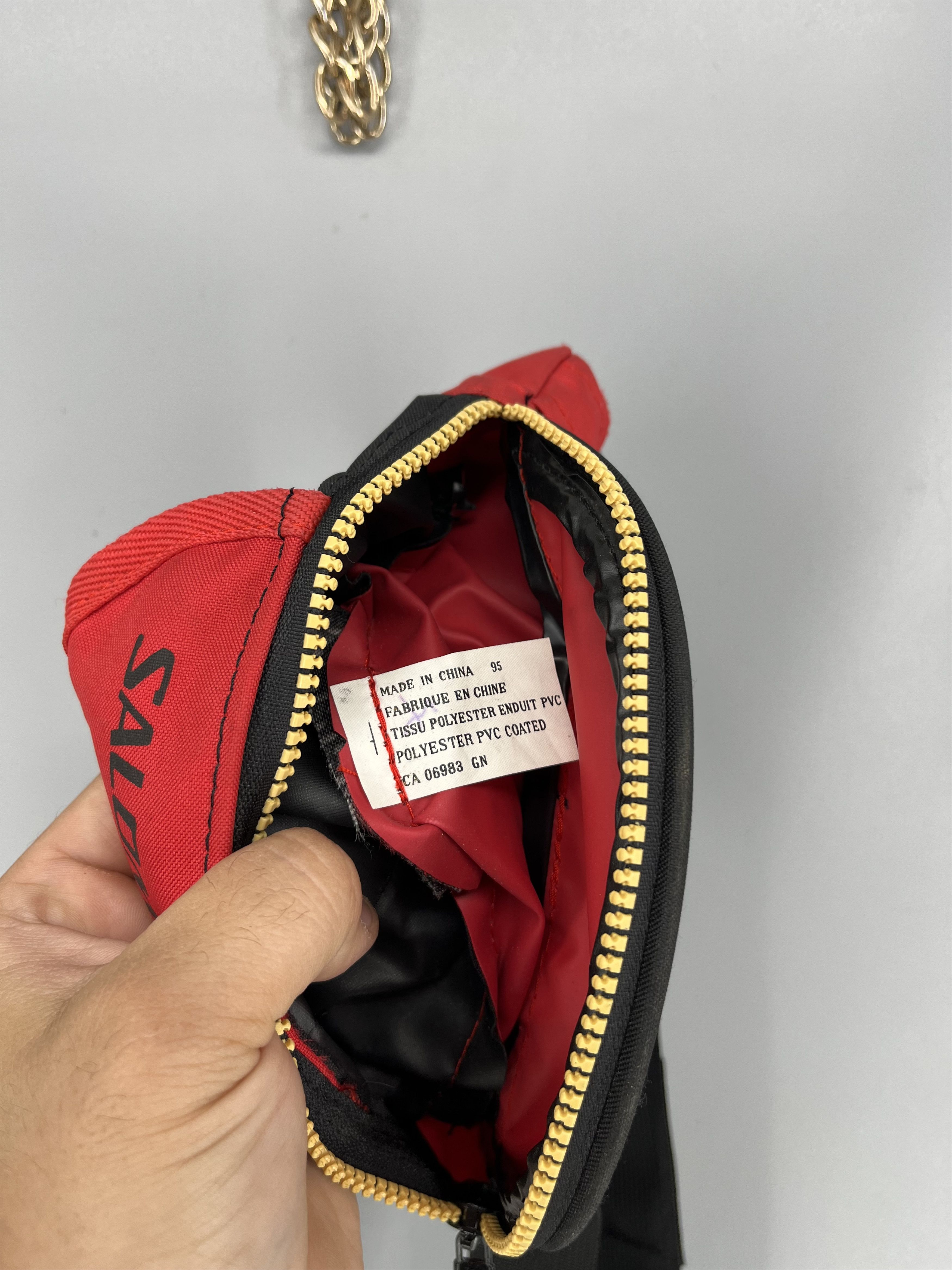 Salomon Vtg Salomon Fanny Pack Large Red Black Waist Bag Zippered Size ONE SIZE - 10 Thumbnail