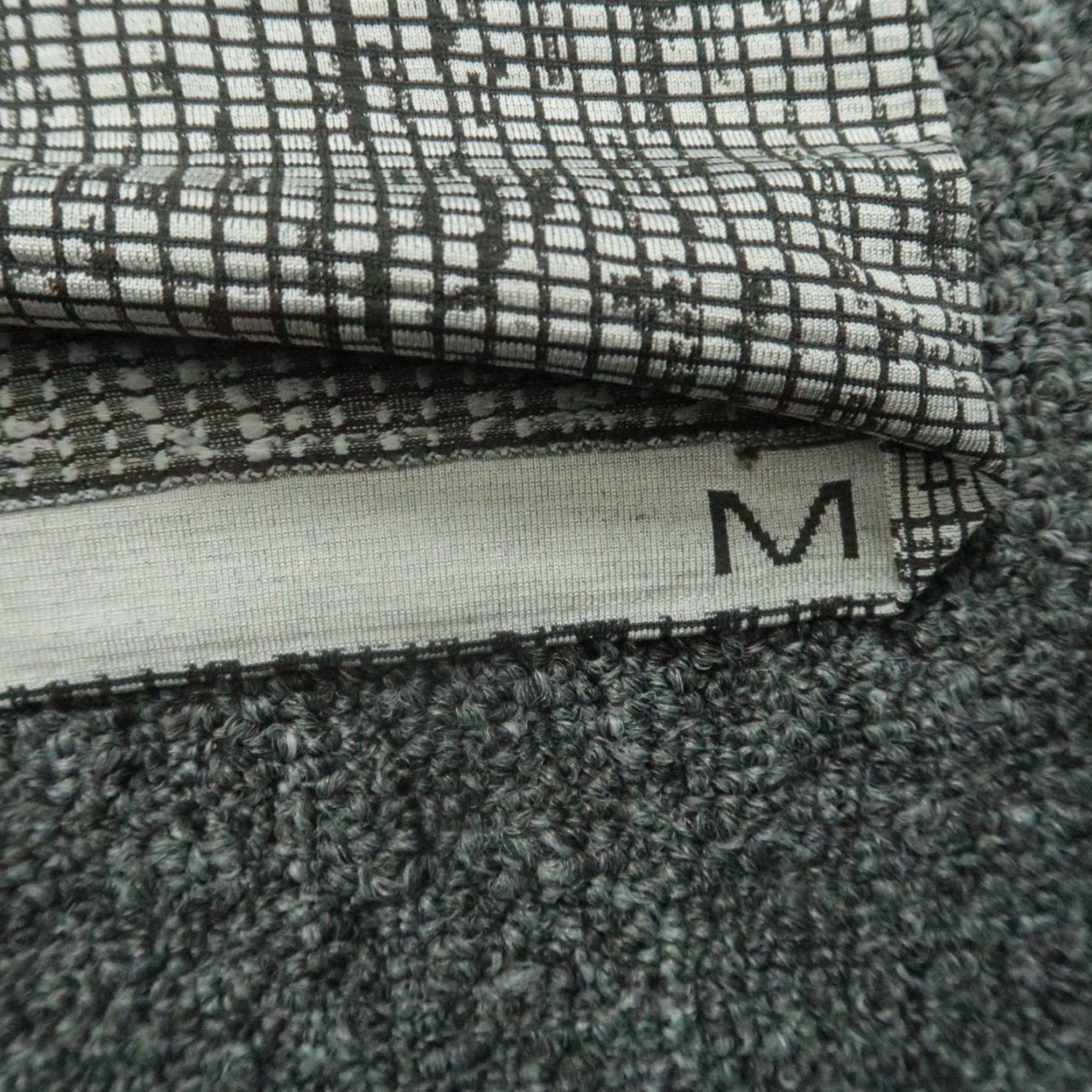 Lululemon Lululemon Hoodie Men M Gray Black Metal Vent Tech Pullover Long Sleeve Size US M / EU 48-50 / 2 - 3 Thumbnail