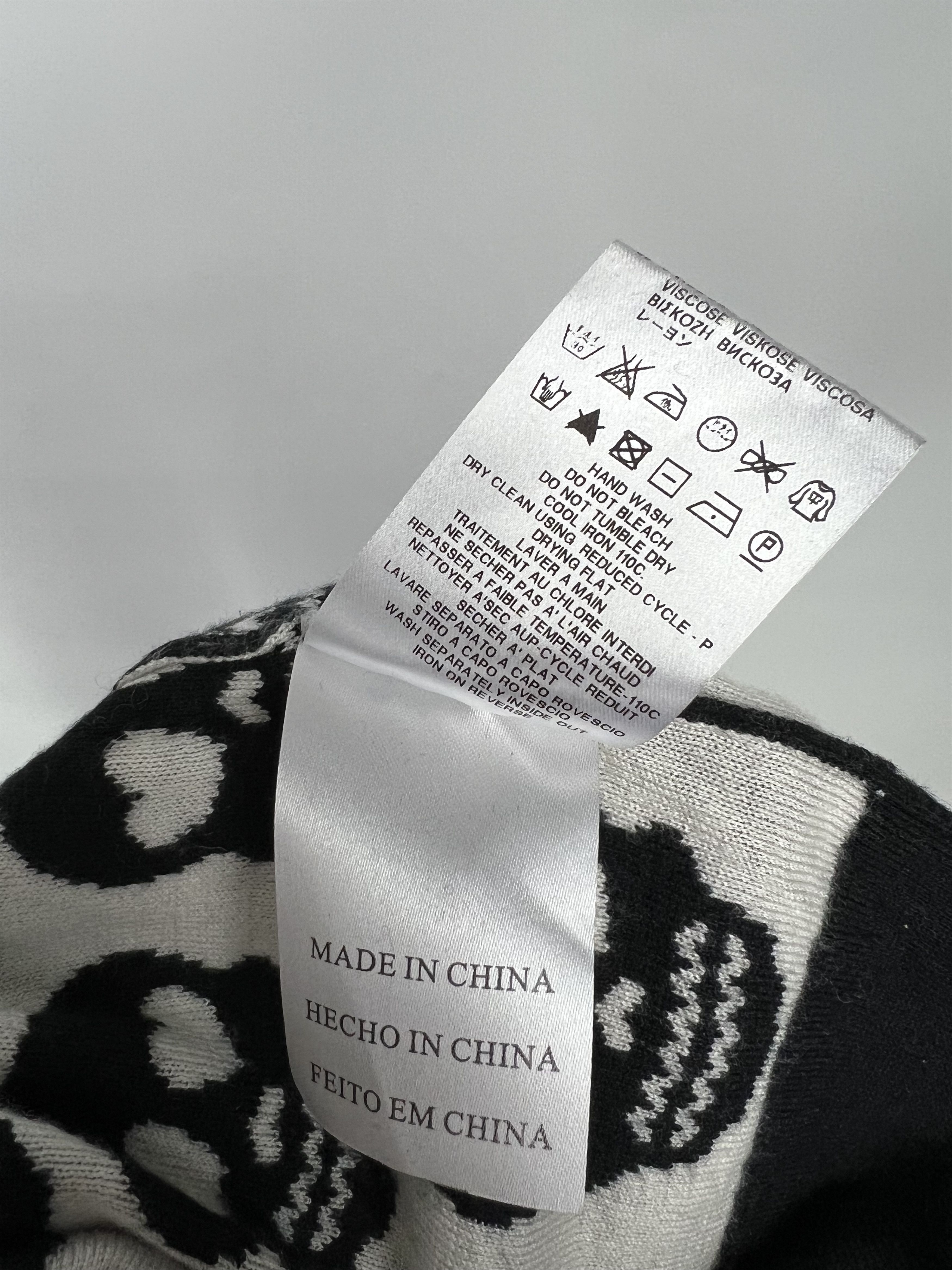 Love Moschino Love Moschino sweater women's 3/4 sleeve wool full print Size S / US 4 / IT 40 - 12 Thumbnail