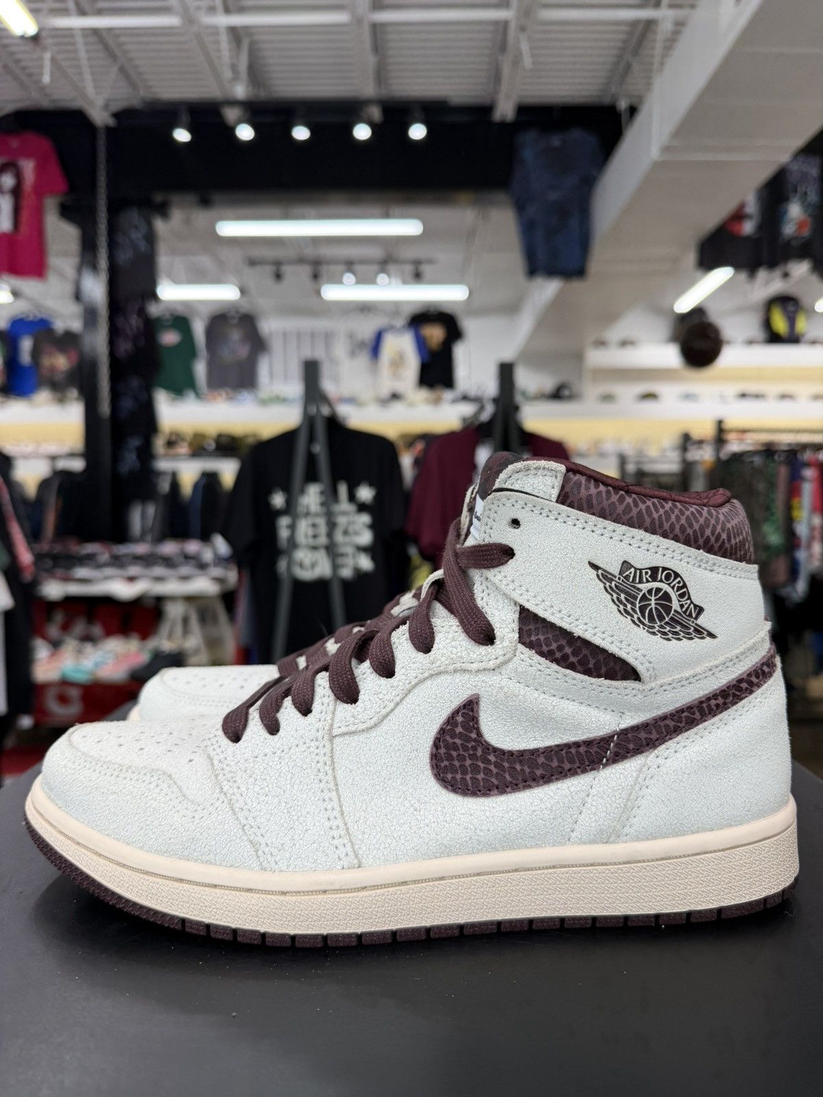A Ma Maniere × Jordan Brand Air Jordan 1 A Ma Maniere Size 8.5 (2021) Size US 8.5 / EU 41-42 - 7 Thumbnail