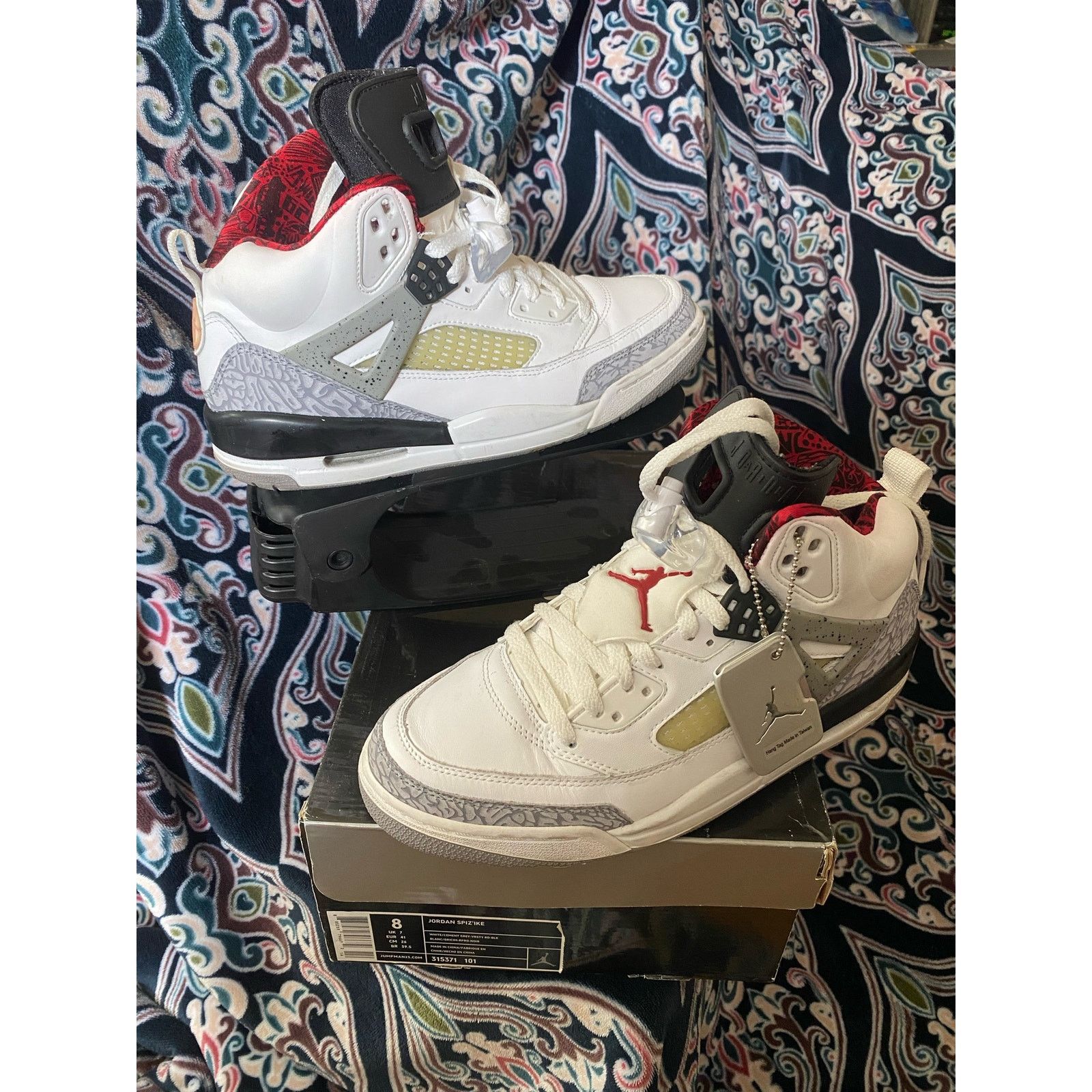 Jordan Brand Jordan Spizike White Cement Grey m8 w9.5 Size US 8 / EU 41 - 2 Thumbnail