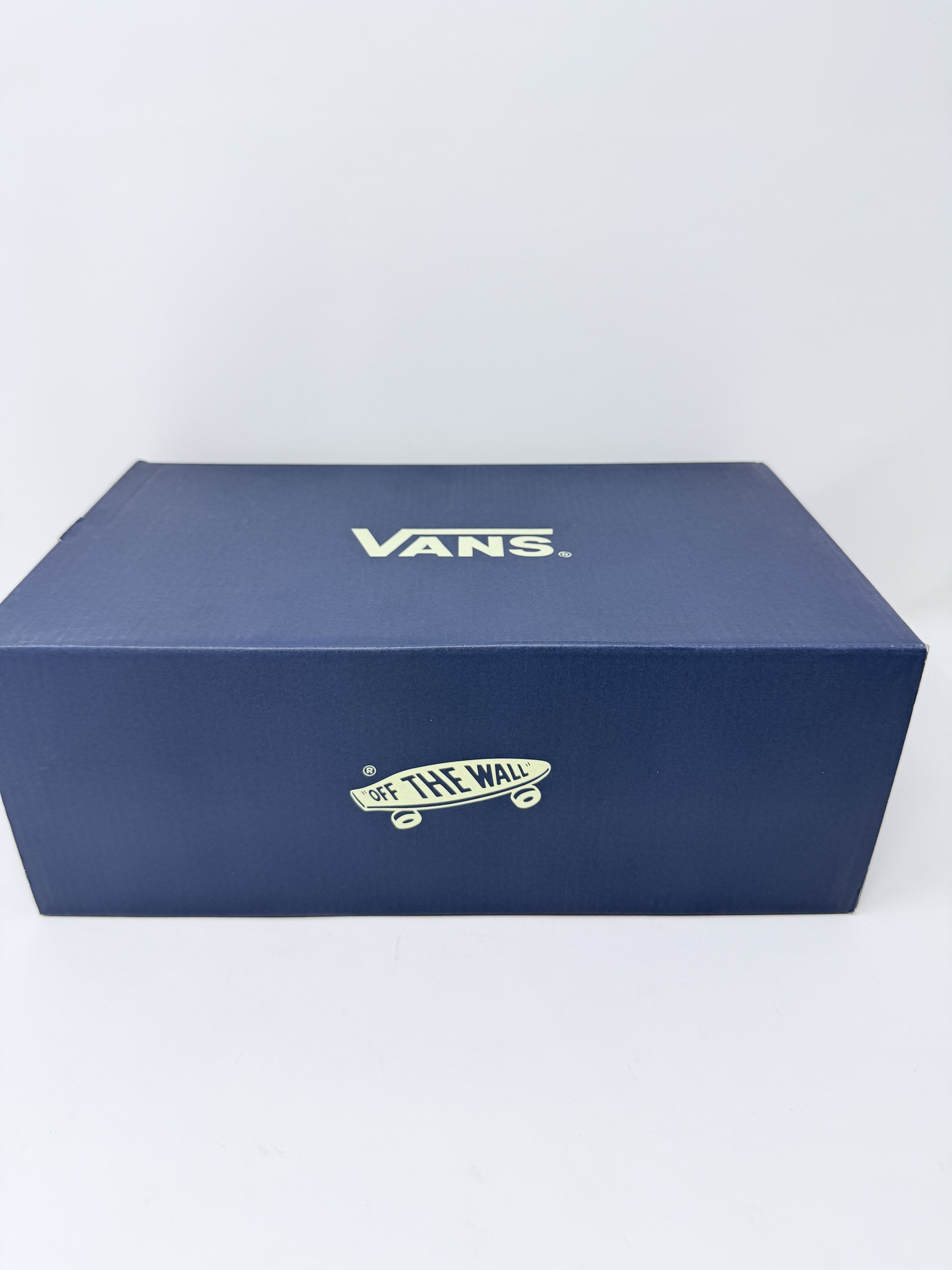 Vans Vans Old Skool 36 Pearlized White Marshmallow Size US 9 / EU 42 - 10 Thumbnail