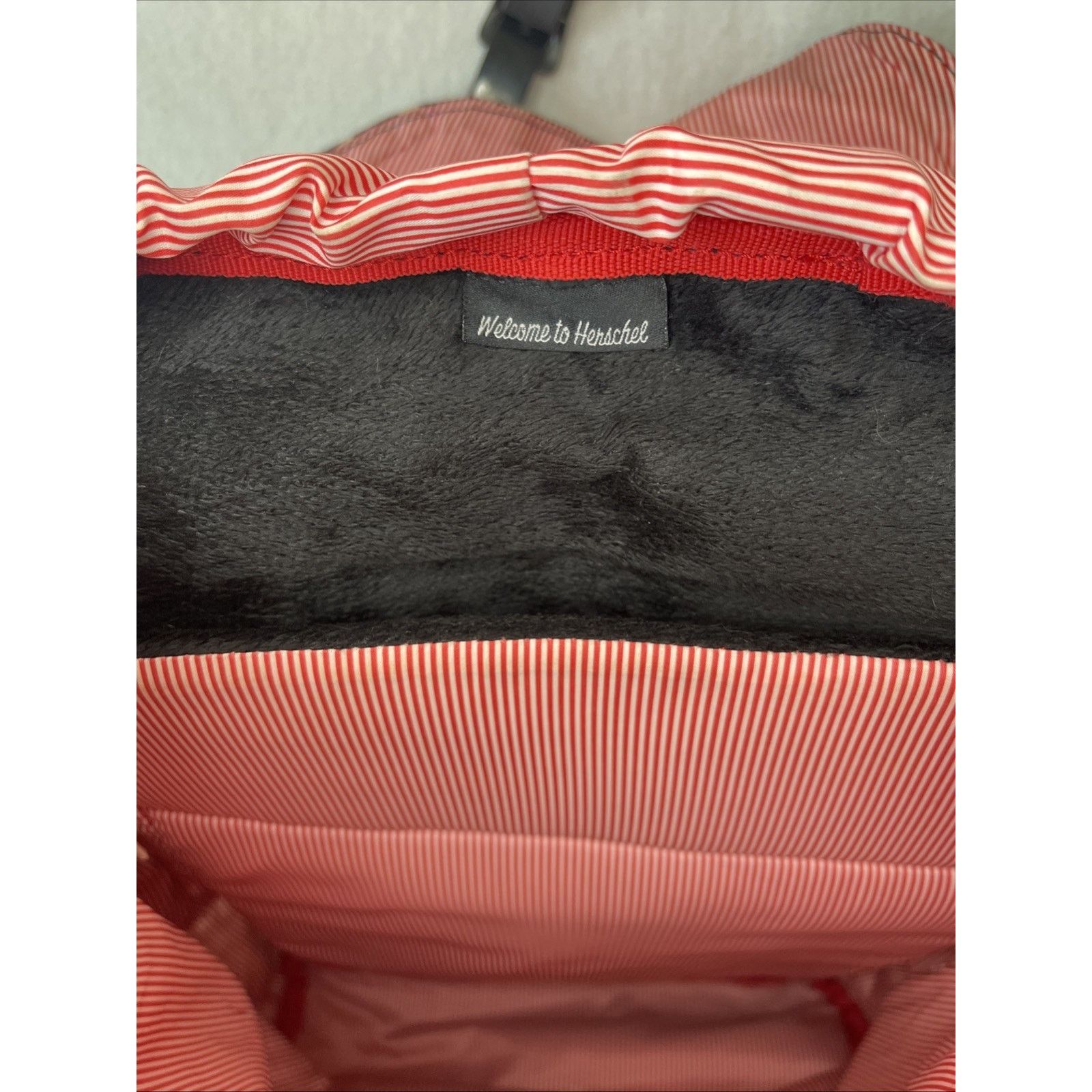 Herschel Supply Co. Herschel Backpack - Laptop Case- Black/ White Exterior-EUC Size ONE SIZE - 7 Thumbnail