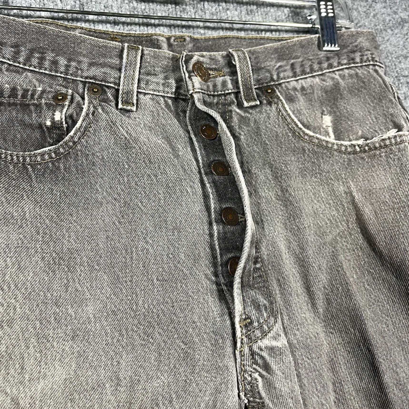 Levi's VINTAGE Levi's 501 Jeans Button Fly Straight 30x29 Black USA Distressed Men's Size US 30 / EU 46 - 6 Thumbnail