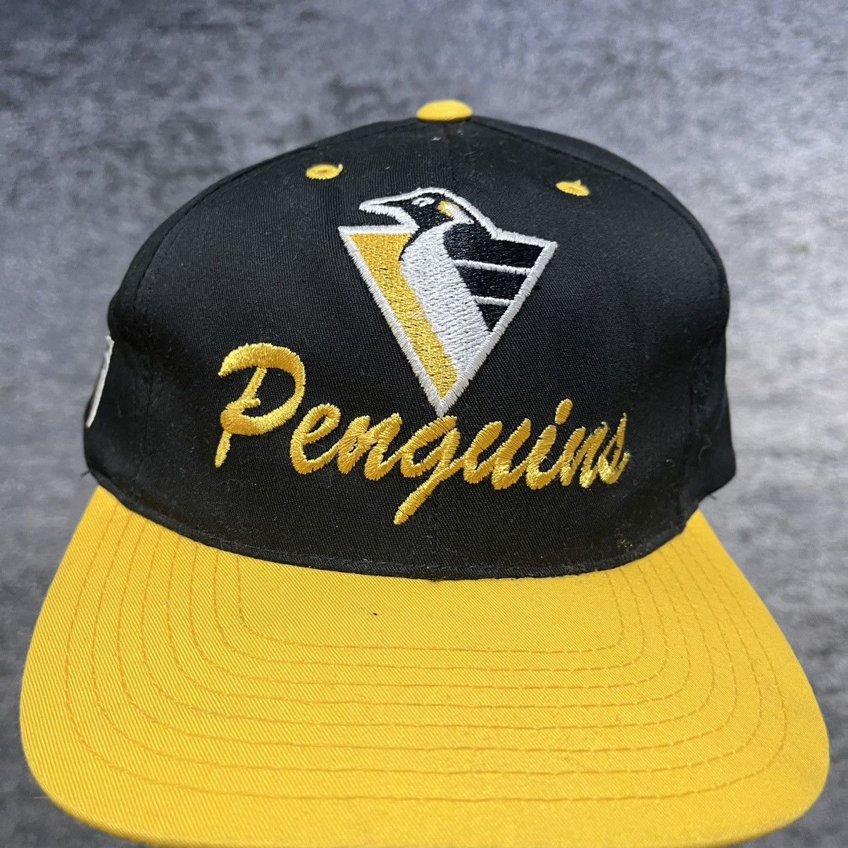NHL Vintage 90s Pittsburgh Penguins Embroidered NHL Snapback Hat Size ONE SIZE - 2 Thumbnail