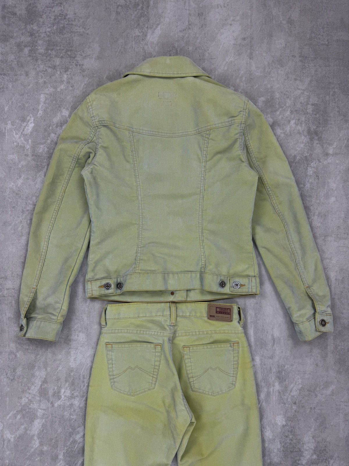 Mustang Vintage Mustang corduroy pants & jacket sets faded green Size M / US 6-8 / IT 42-44 - 12 Thumbnail