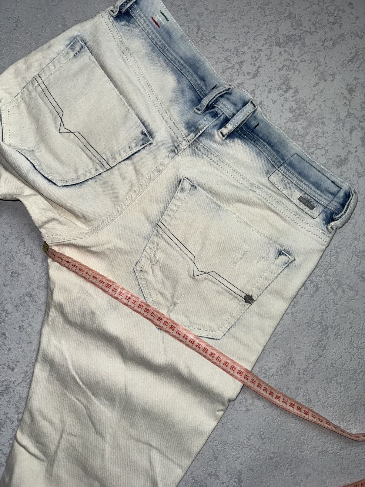 Diesel RARE Diesel Distressed Tepphar Slim Jeans Size US 31 - 21 Thumbnail