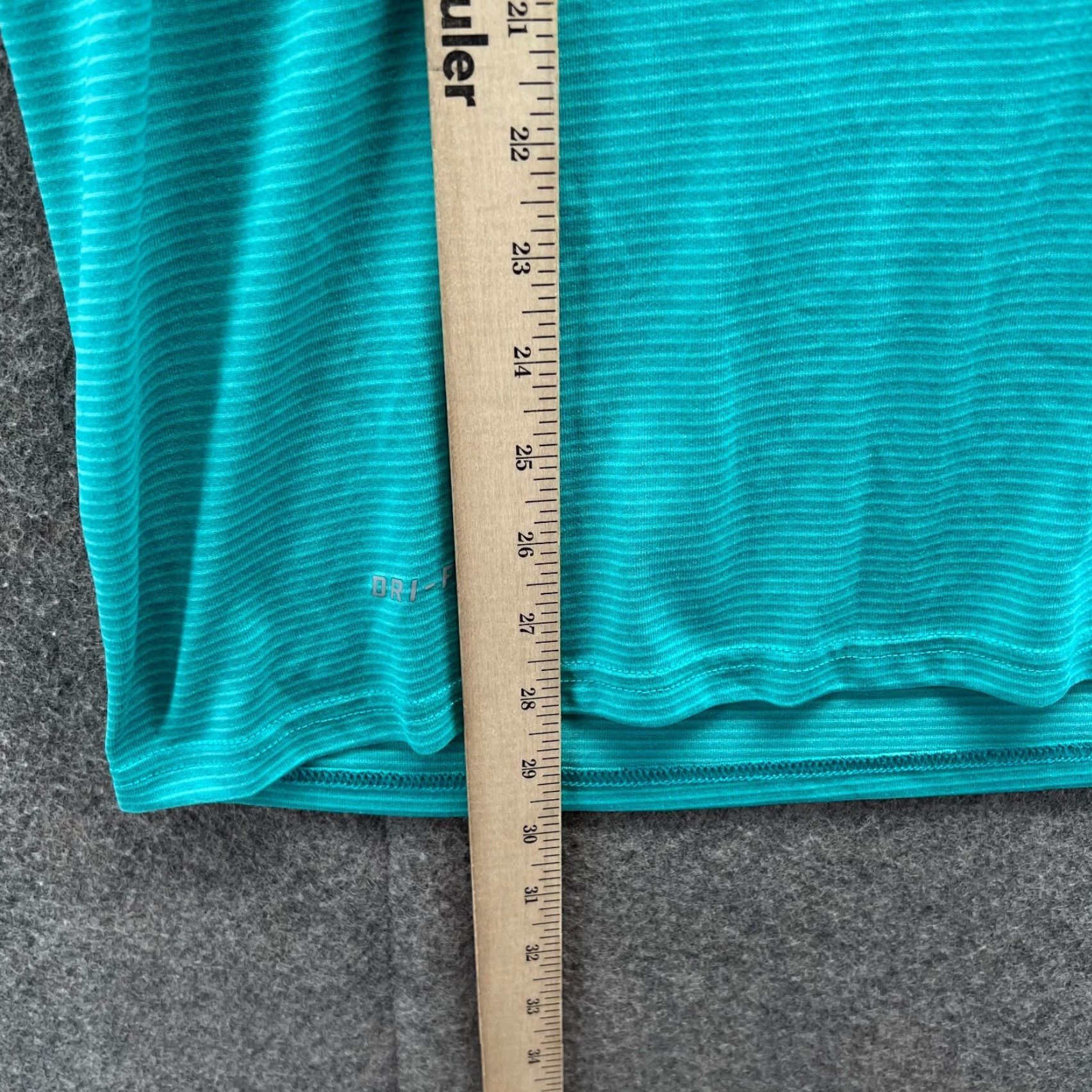 Nike Nike Shirt Men L Aqua Blue Dri-Fit Polyester Gym Running T-Shirt Nike Dri-Fit Size US L / EU 52-54 / 3 - 6 Thumbnail