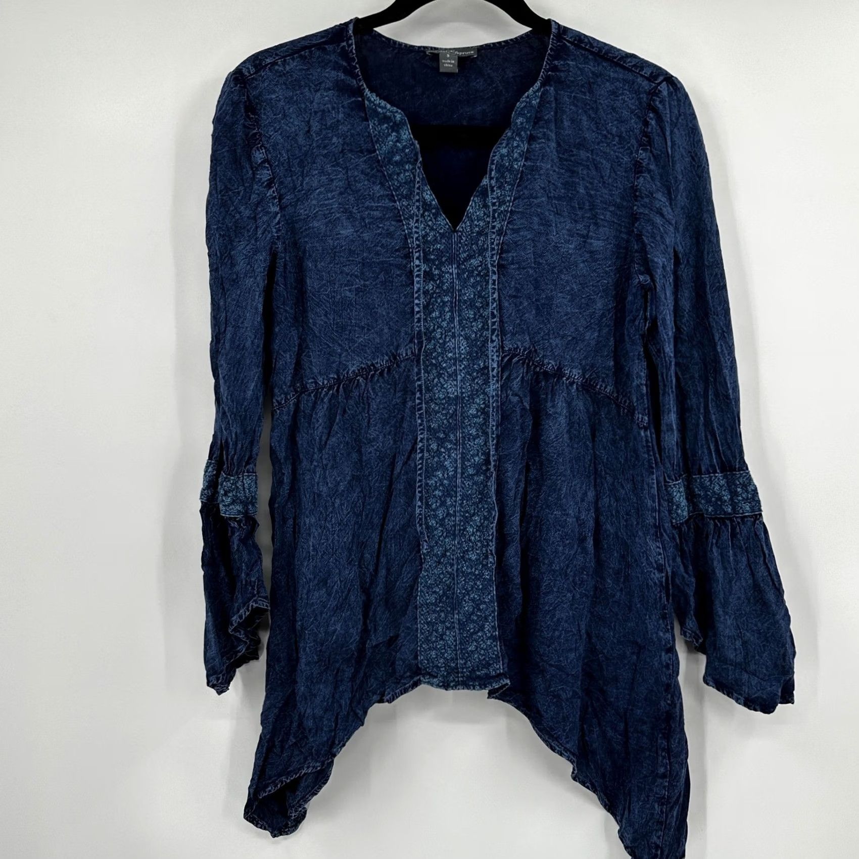 Market VINTAGE Market & Spruce Blue Acid Wash Lace Trim Sharkbite Tunic Top Womens S Small Size S / US 4 / IT 40 - 2 Thumbnail