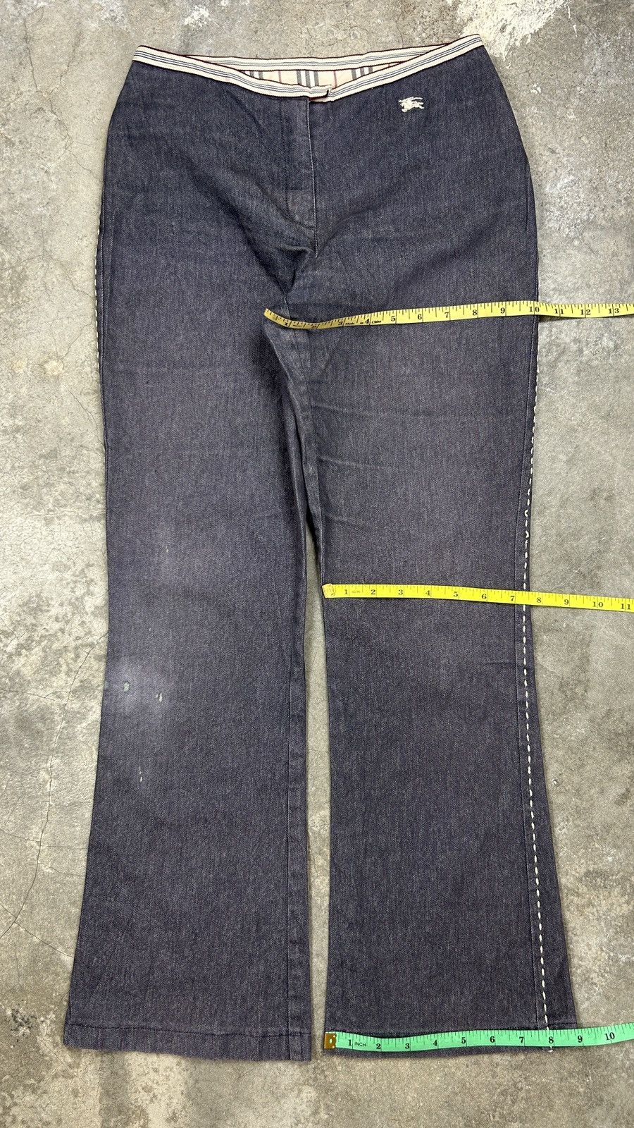 Burberry × Vintage 1990s Burberry - Flared Denim Jeans Size US 26 / EU 42 - 7 Thumbnail