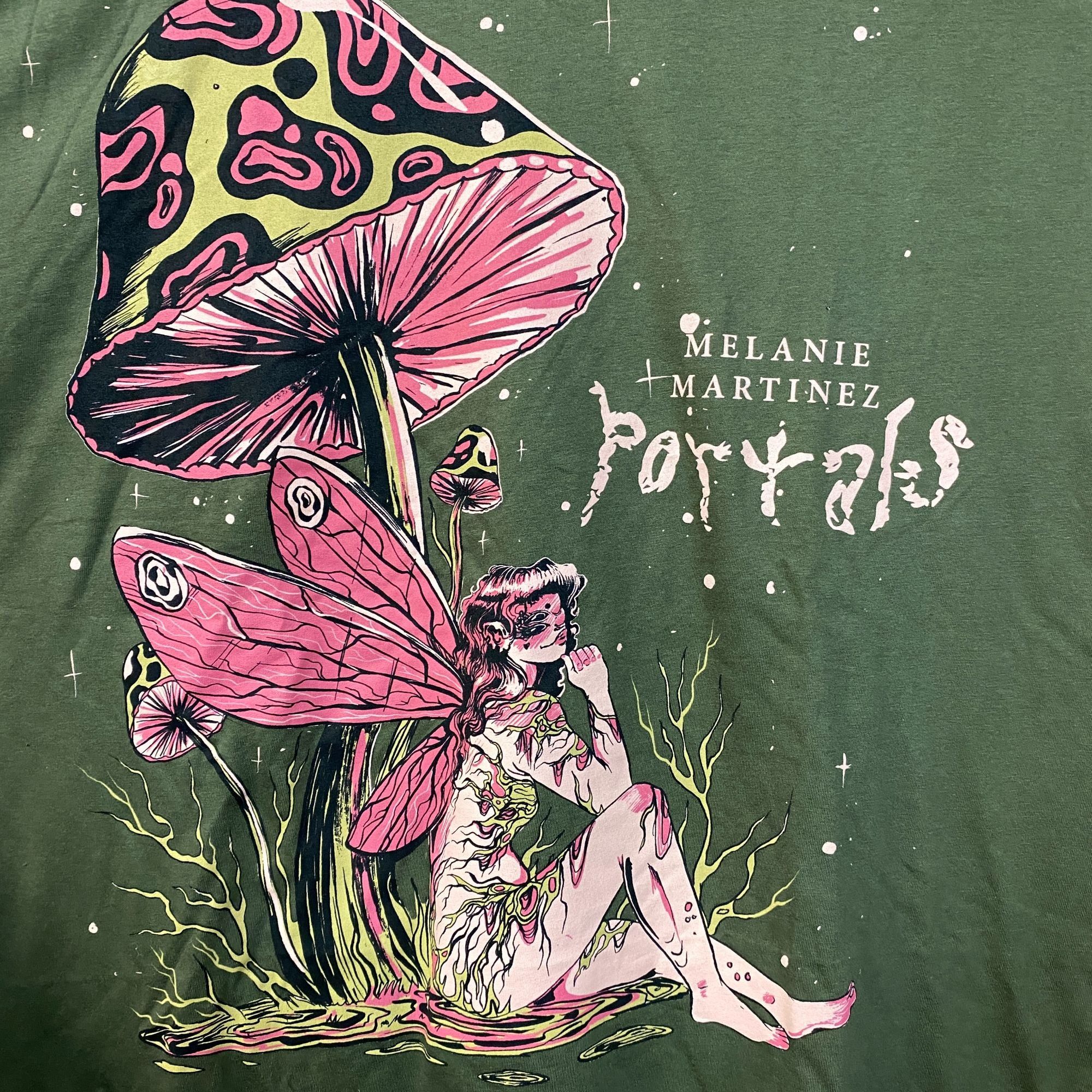 Band Tees Melanie Martinez Portals Mushroom Pixie Electro-Pop Tee Larg Size US L / EU 52-54 / 3 - 3 Thumbnail