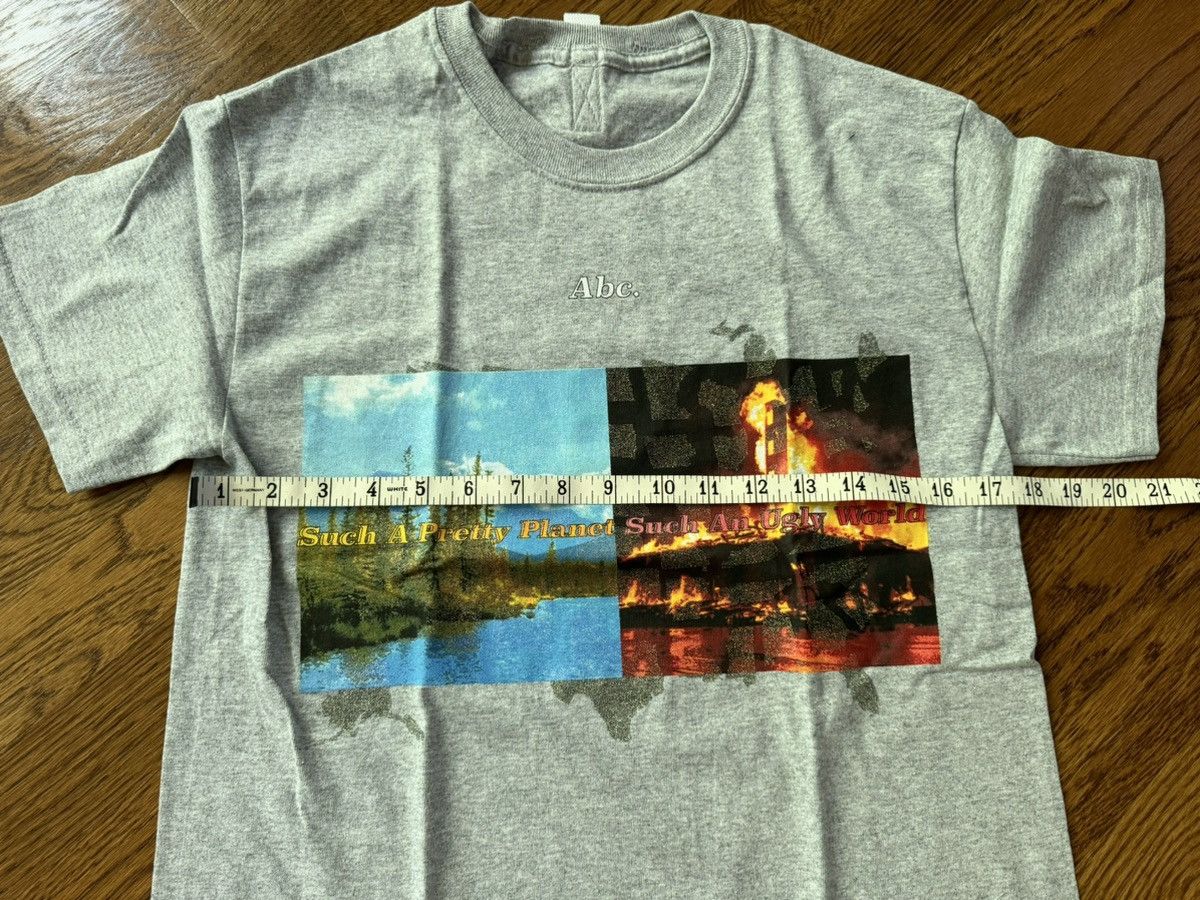 Advisory Board Crystals Medium ABC NCAAP BLM Ugly World Tee Gray Shirt 123. Size US S / EU 44-46 / 1 - 10 Thumbnail