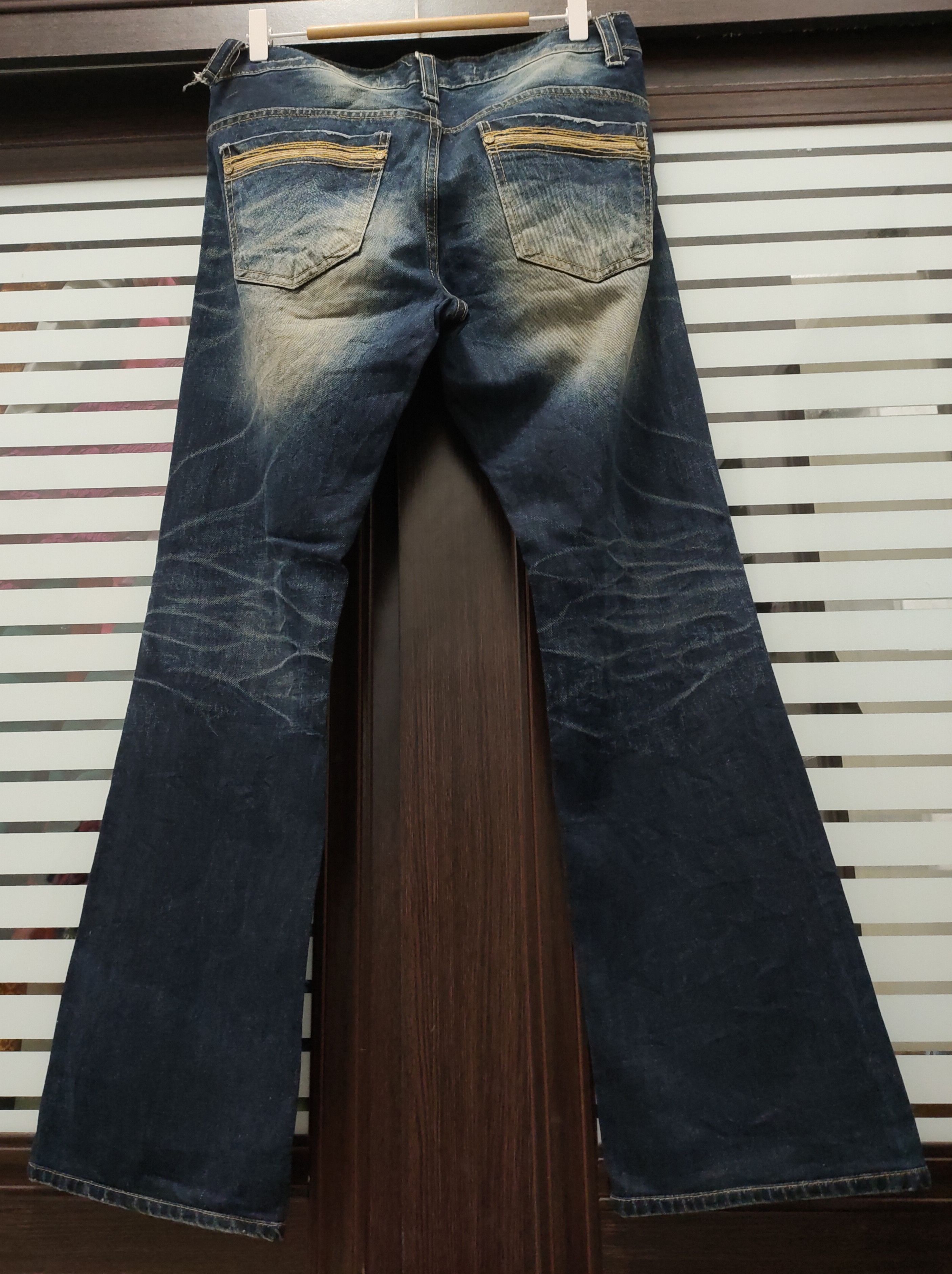 Japanese Brand 💥 Nice Distressed Freestyle Flared Wim Denim 💥 Size US 33 - 8 Thumbnail