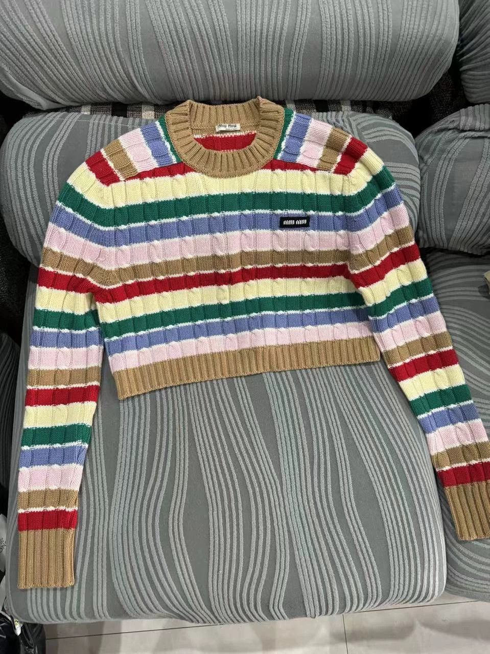 Miu Miu MIU MIU women's cashmere sweater new Size XS / US 0-2 / IT 36-38 - 1 Thumbnail