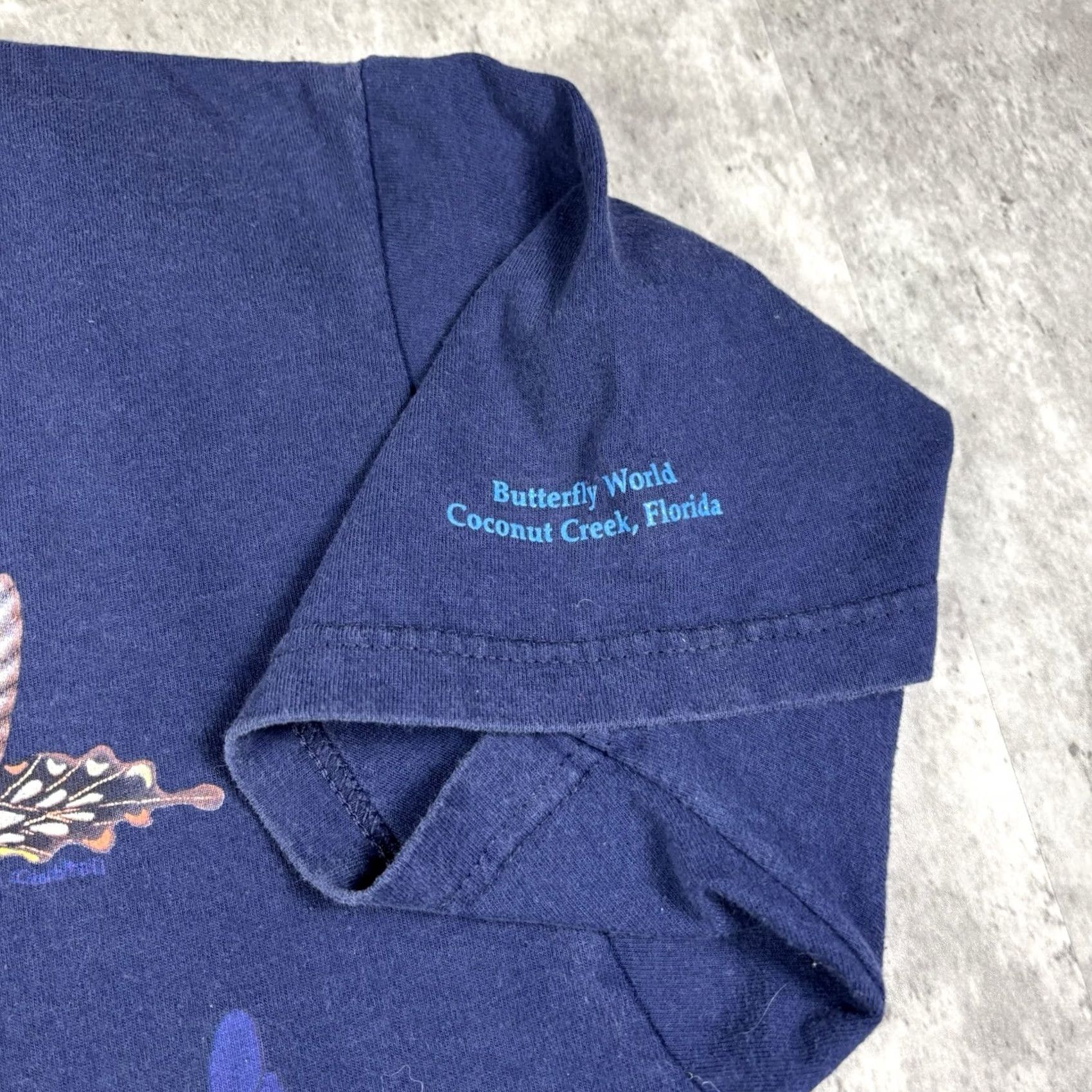 Fruit Of The Loom VINTAGE 90s Buttfly All Over Print Art Nature T Shirt Navy Blue Mens XL Graphic Print Cotton Crew Neck Short Sleeve Fruit of the Loom Regular Size US XL / EU 56 / 4 - 5 Thumbnail