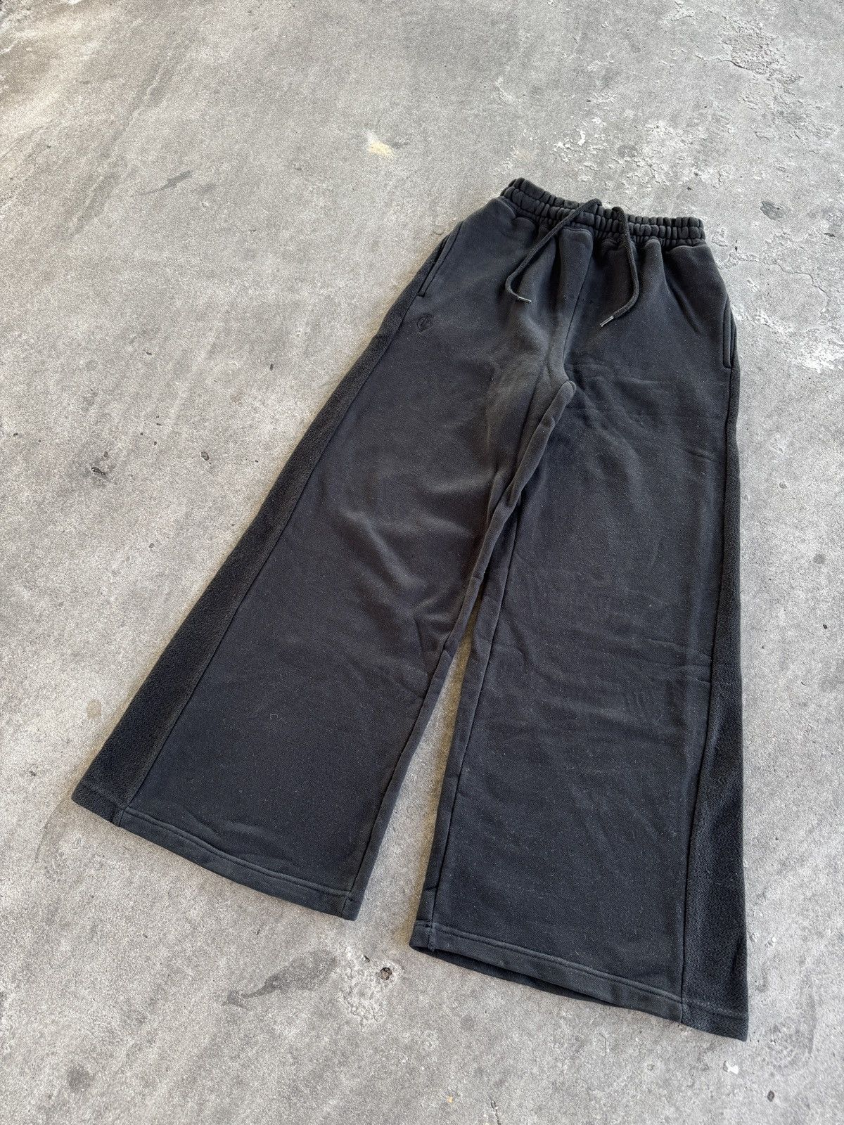 Japanese Brand Top Girl Black Wide Baggy Sweatpants Size US 28 / EU 44 - 7 Thumbnail