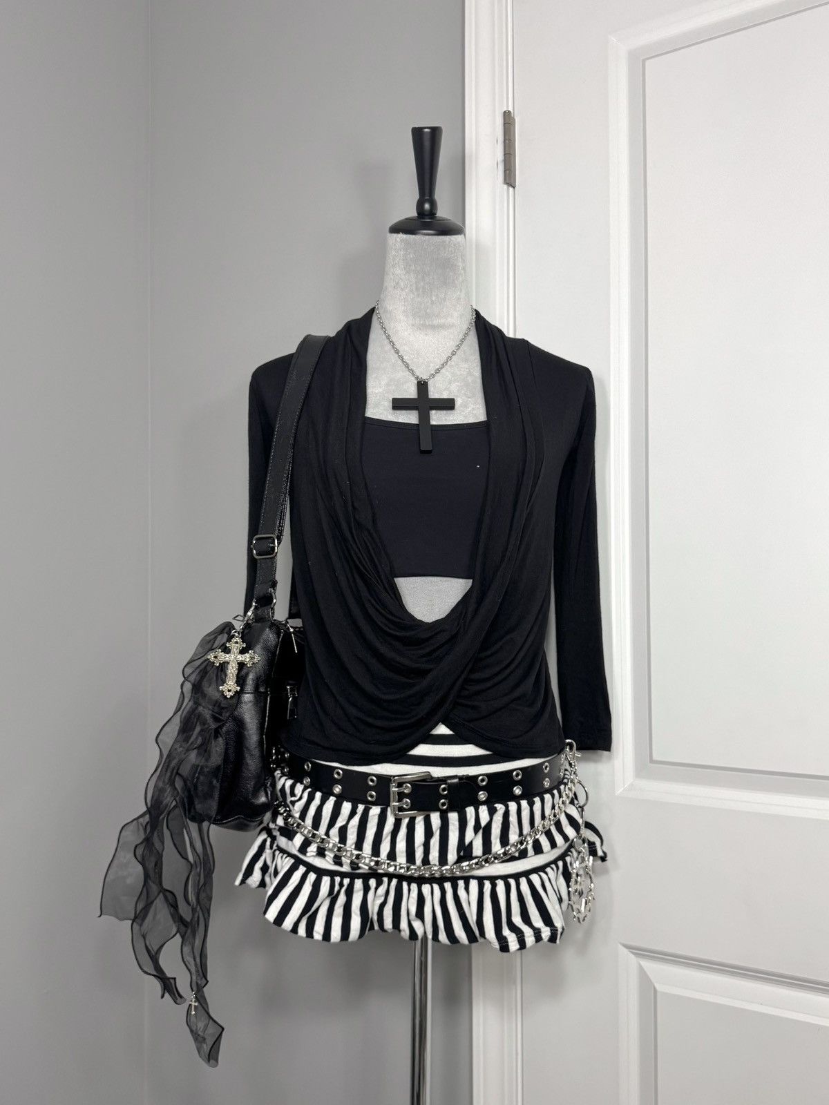 Other Y2K Black Criss Cross Draped Front Wrap Top Size S / US 4 / IT 40 - 5 Thumbnail
