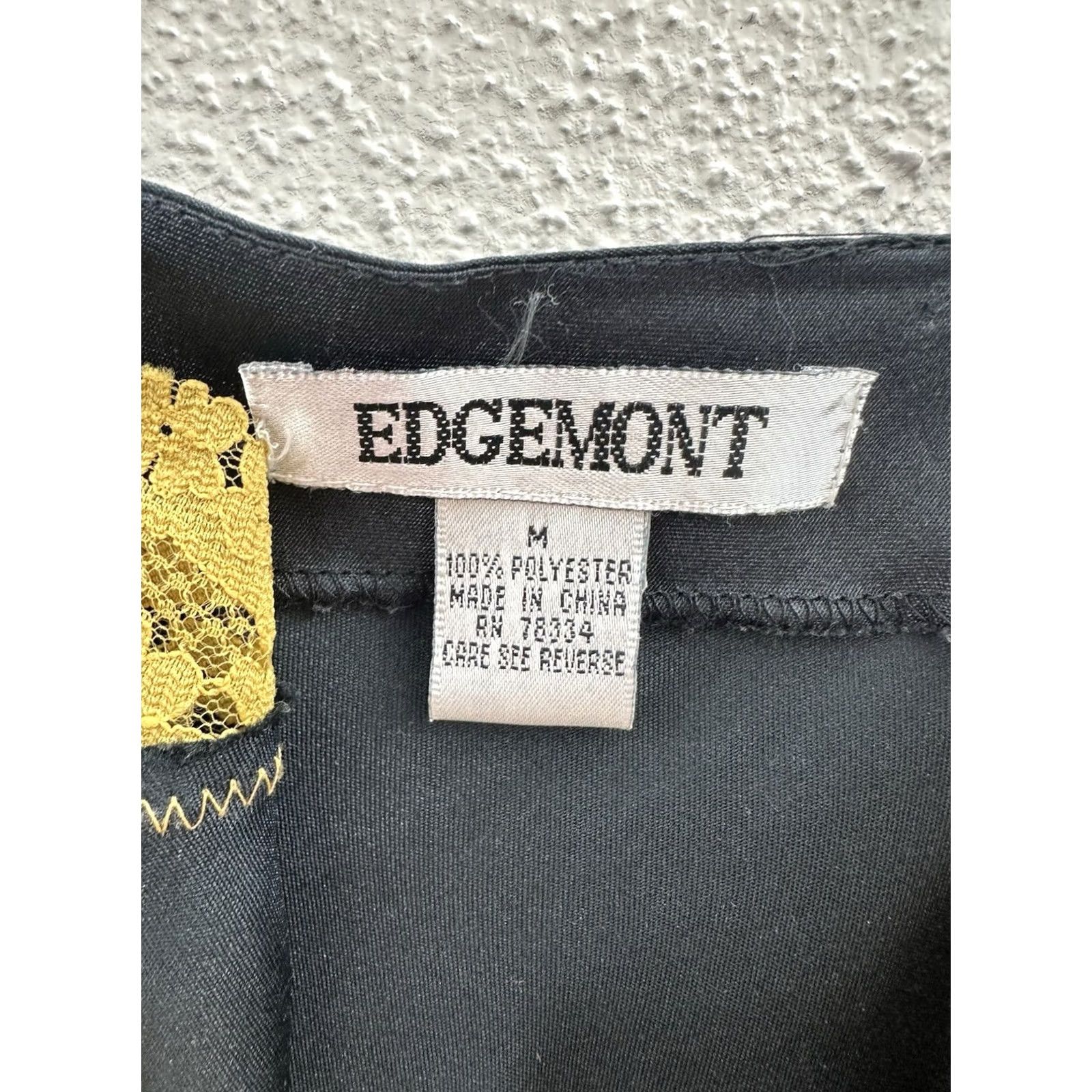 Vintage VINTAGE Edgemont Womens Nightgown Gown Sleeveless V-Neck Black 80s 90s Nightwear VTG Womens M Black Lace Trim Size ONE SIZE - 3 Thumbnail