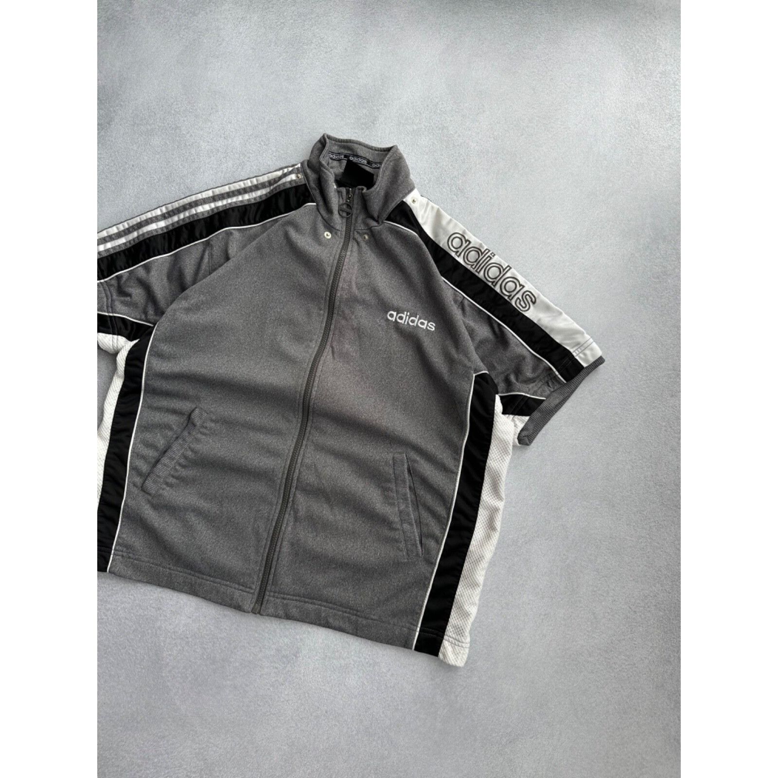 Adidas VTG Adidas Zip Overshirt Tee Size US S / EU 44-46 / 1 - 2 Thumbnail