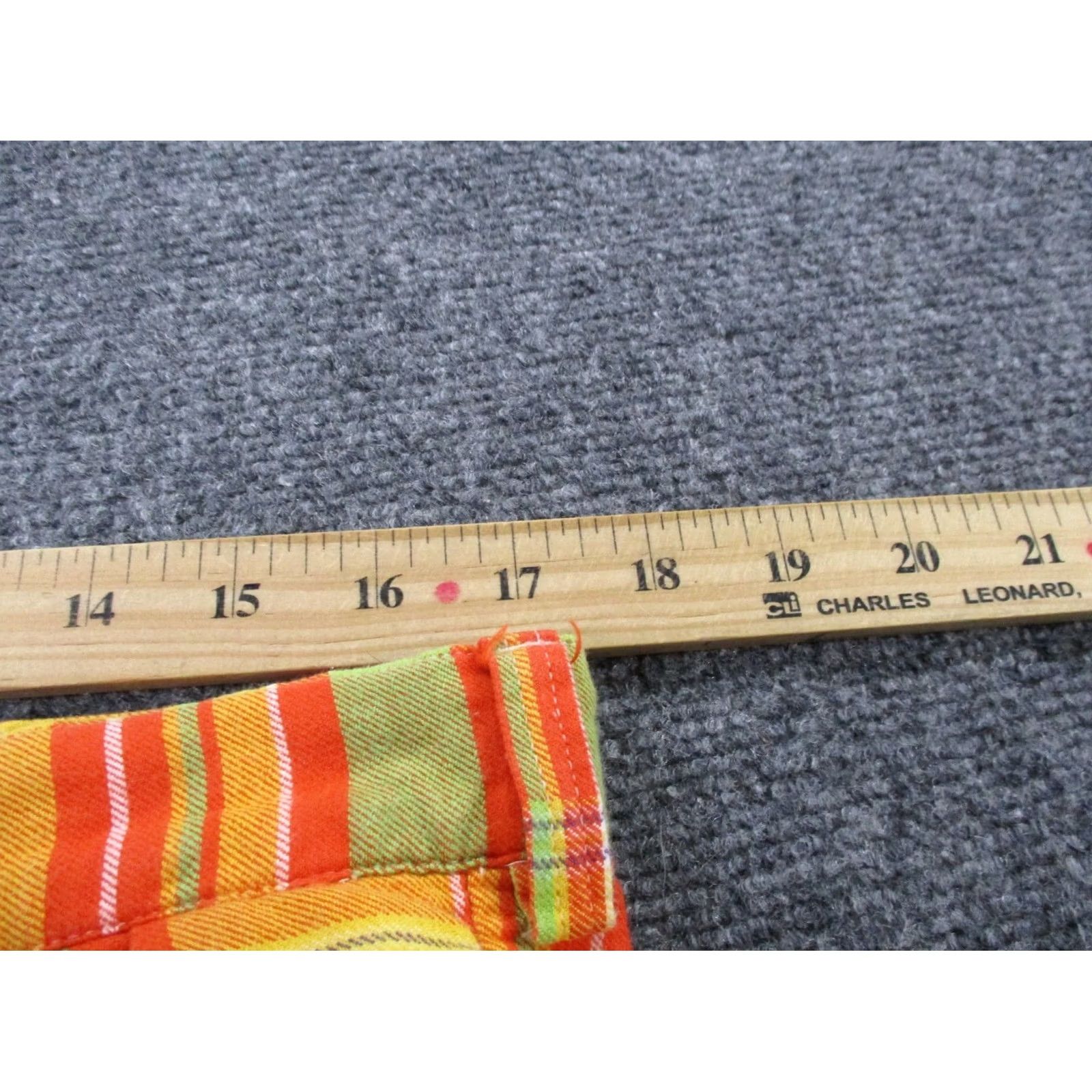 Polo Ralph Lauren Polo Ralph Lauren Shorts Men 35 Colorful Plaid Bermuda Classic Beach Preppy 90s Mens Size US S / EU 44-46 / 1 - 4 Thumbnail
